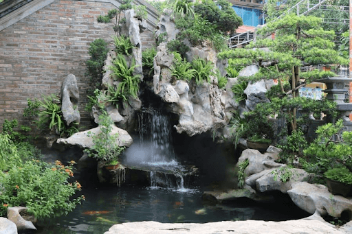 Hòn non bộ cổ điển với đá tự nhiên