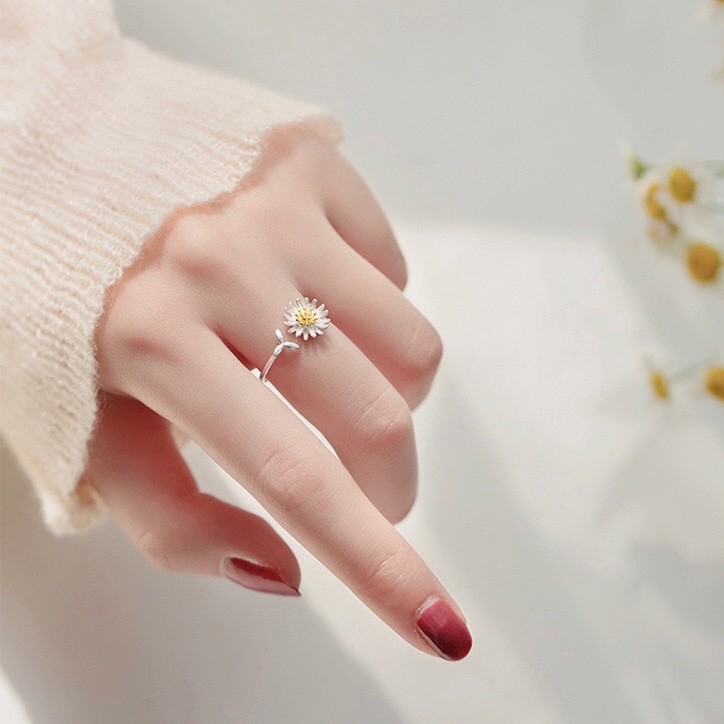 Nhẫn hở cúc họa mi nhị vàng 1 đầu 3 lá HT