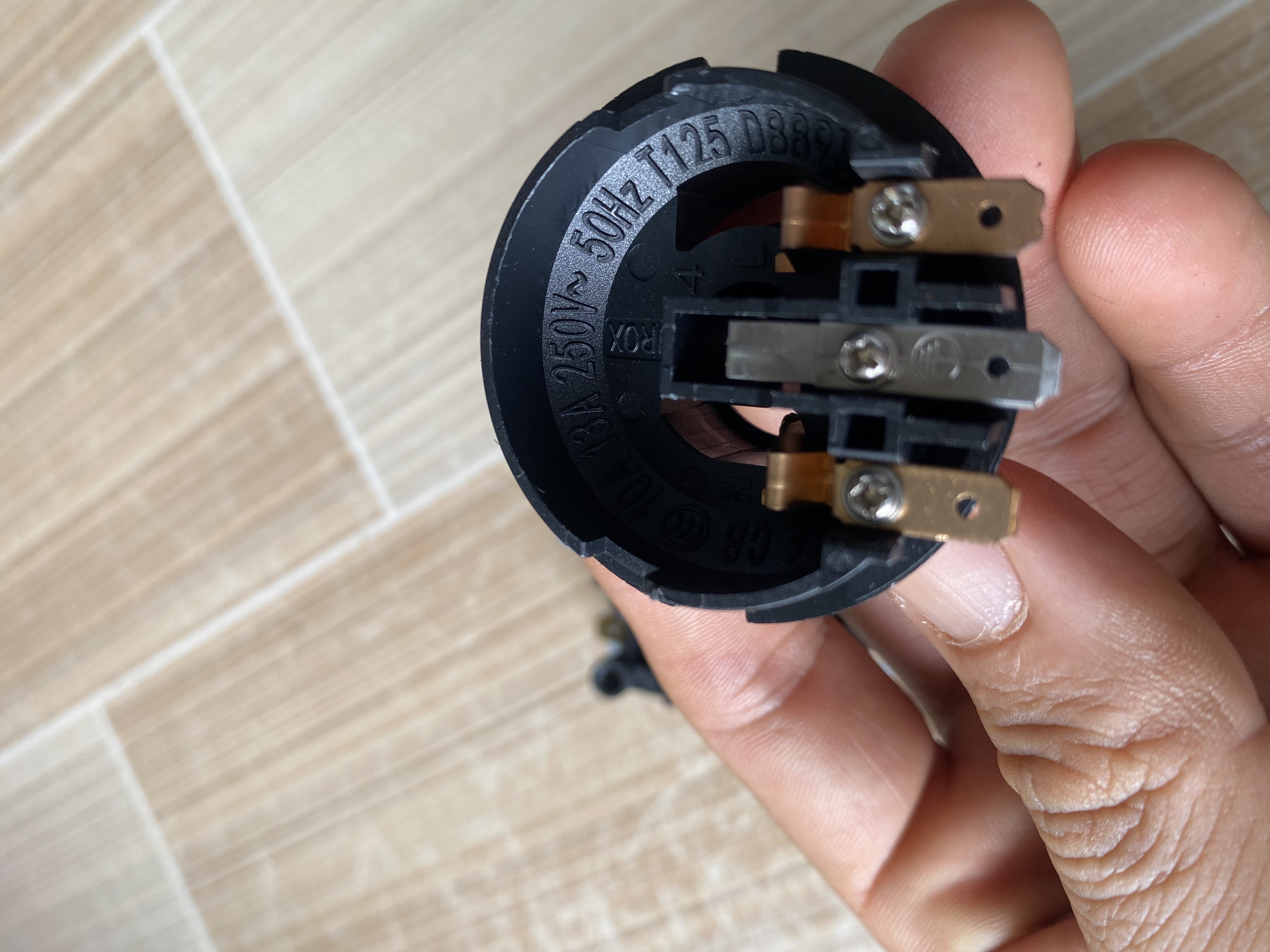 Bộ chân ấm siêu tốc 2 vòng bát vuông công tắc đuôi