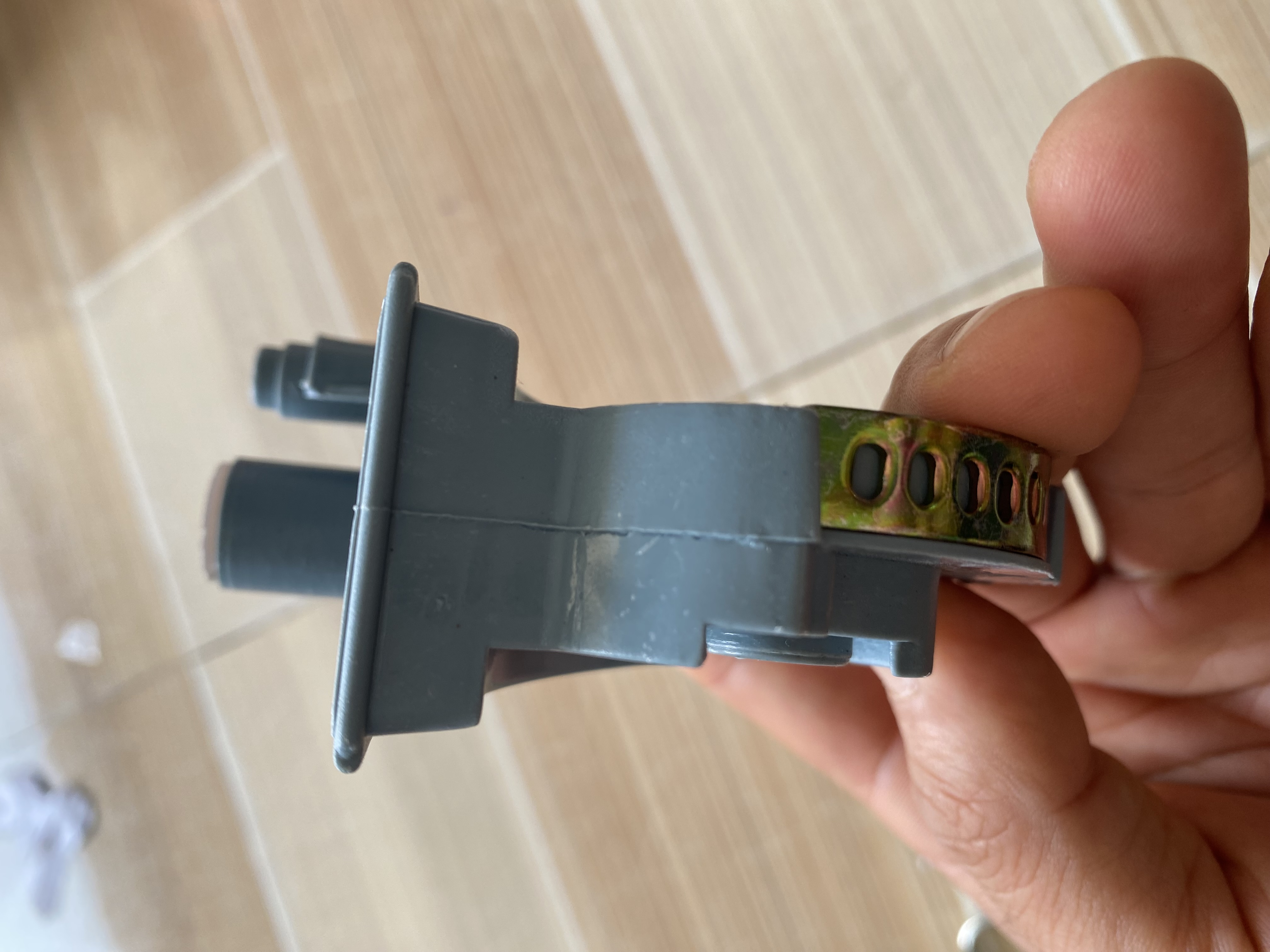 Cổ quạt treo tường 1 dây, 2 dây giật gồm lò xo to, lò xo nhỏ, bi