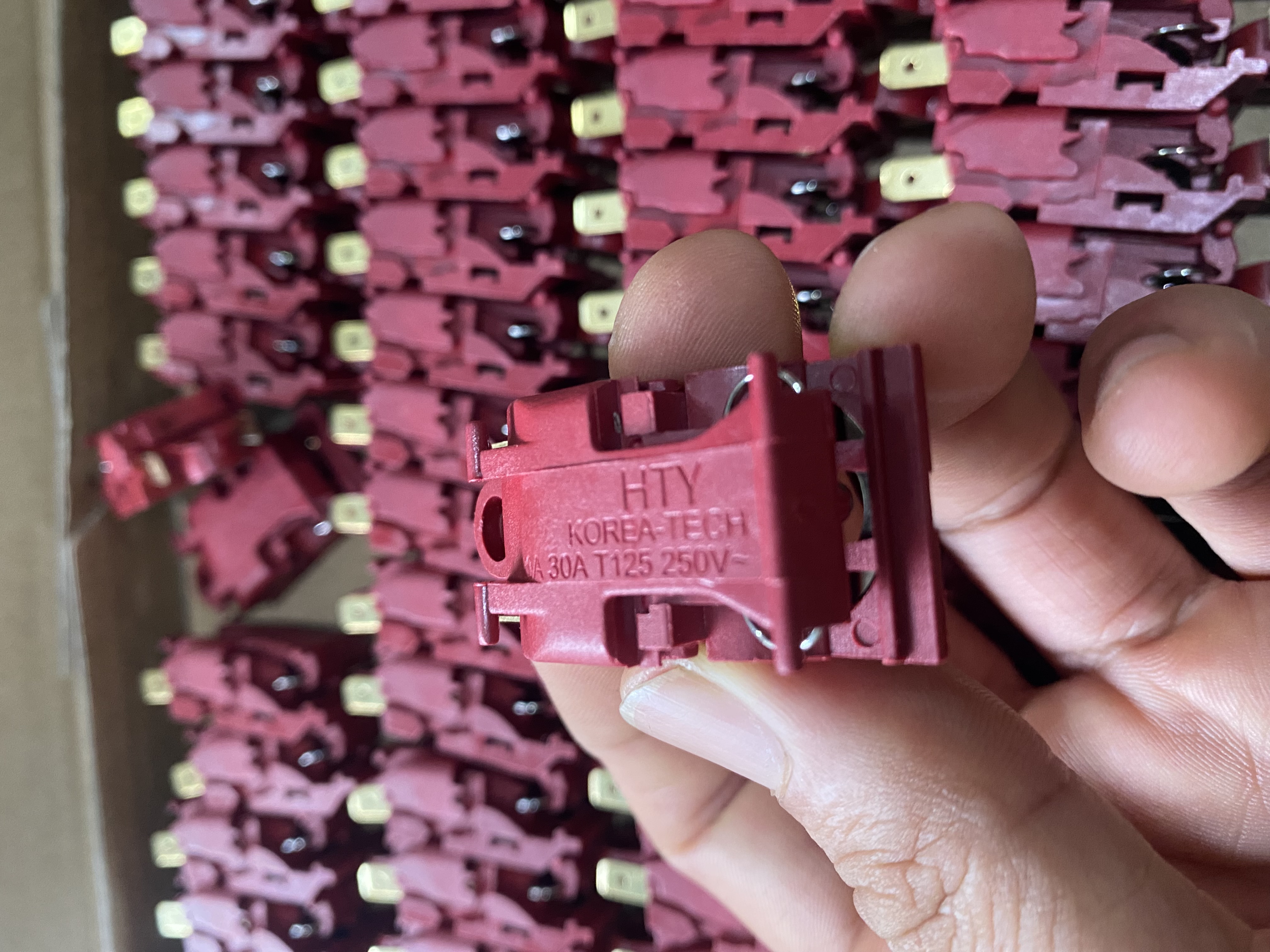 Công tắc ấm siêu tốc loại tốt 30A - 850 độ c HTY