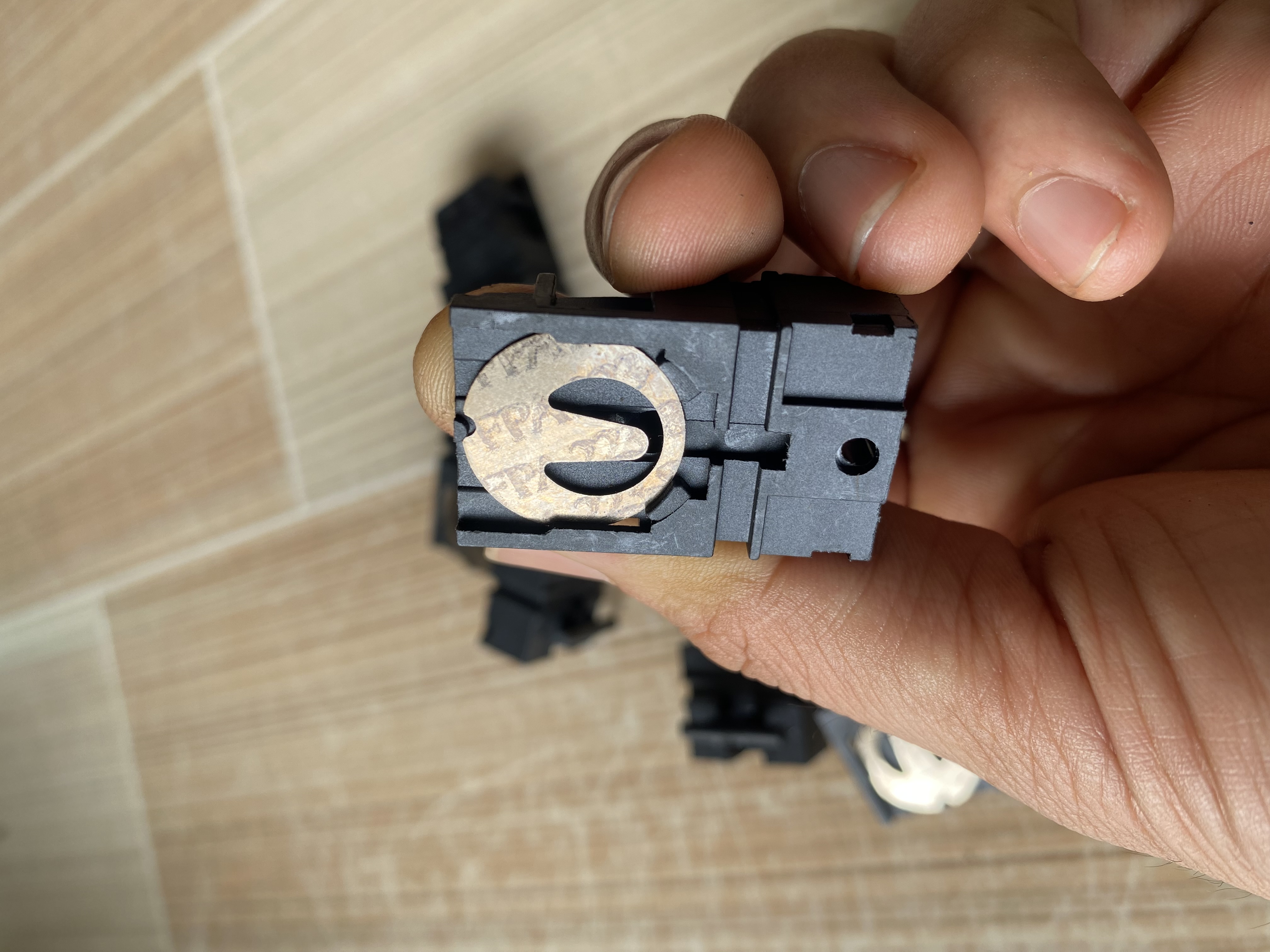 Công tắc gạt ấm siêu tốc 13A chân đồng