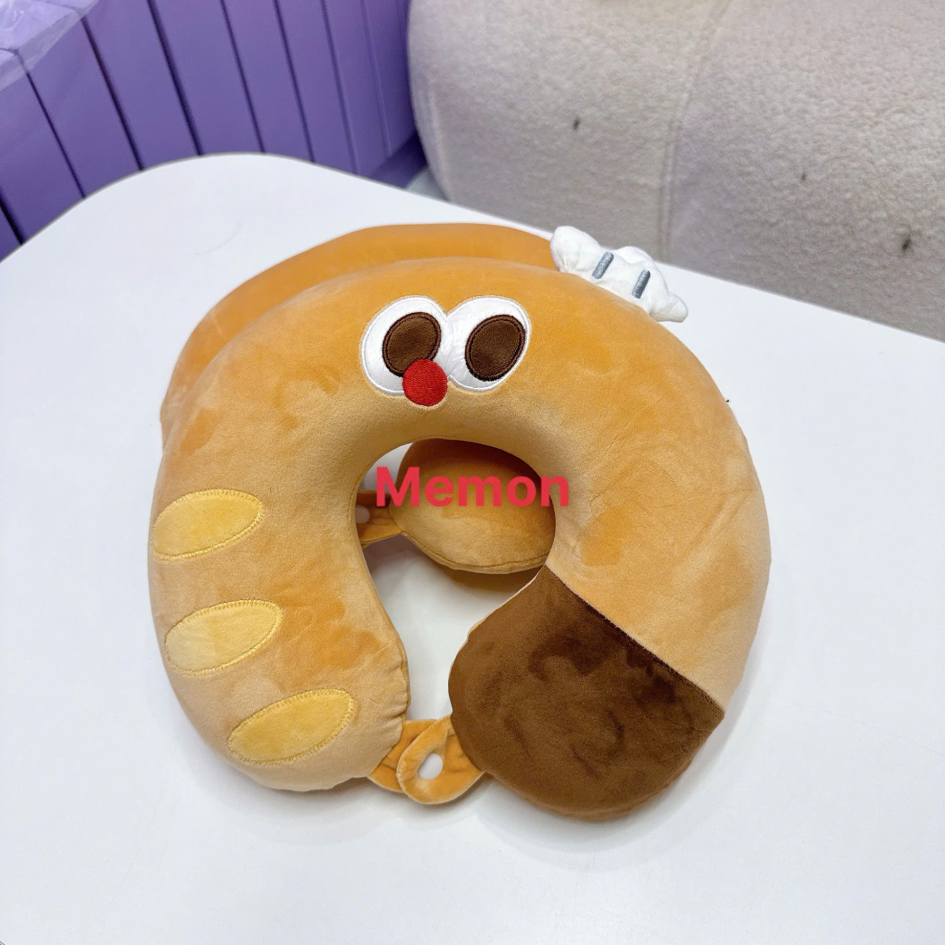 Gối Cổ Cao Su Gà Bánh Mì