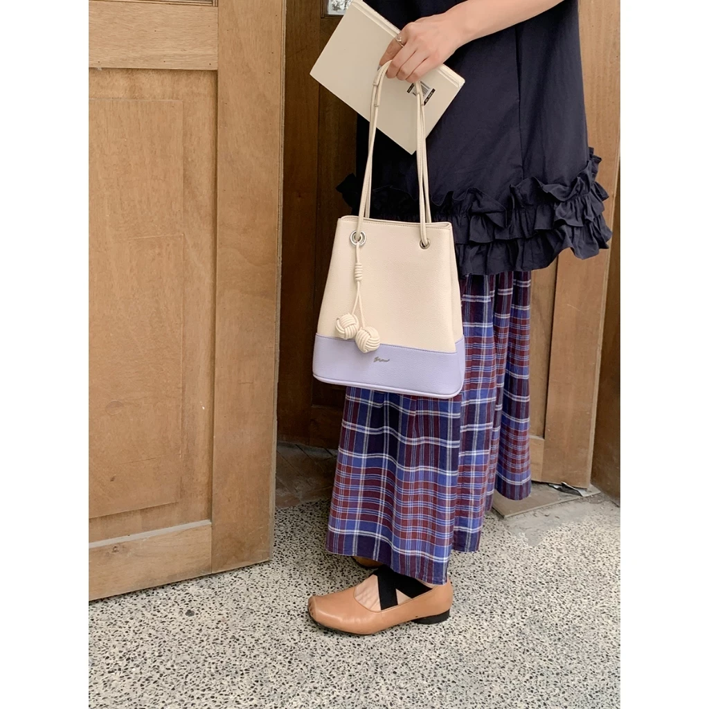 Túi đeo chéo MICOCAH Colette Bucket phối màu ngọt ngào M597