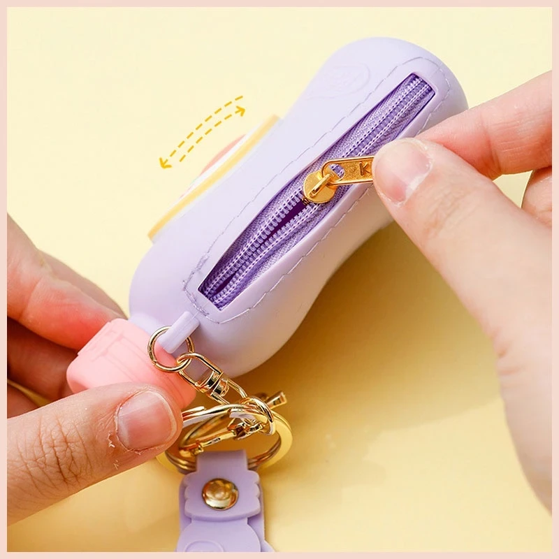 Ví đựng Tiền lẻ/Tai nghe bằng Silicon hình ly trà sữa, có móc gắn chìa khoá treo ba lô (PK438)