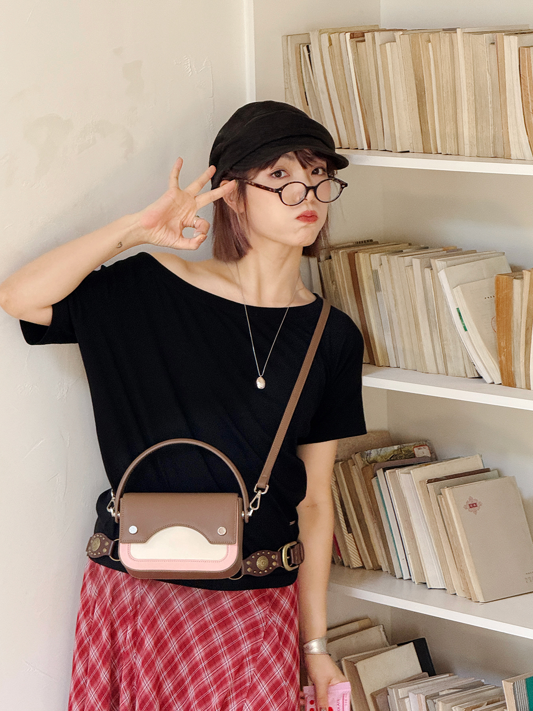 Túi MICOCAH Peach Latte Chính hãng cầm tay nữ tính