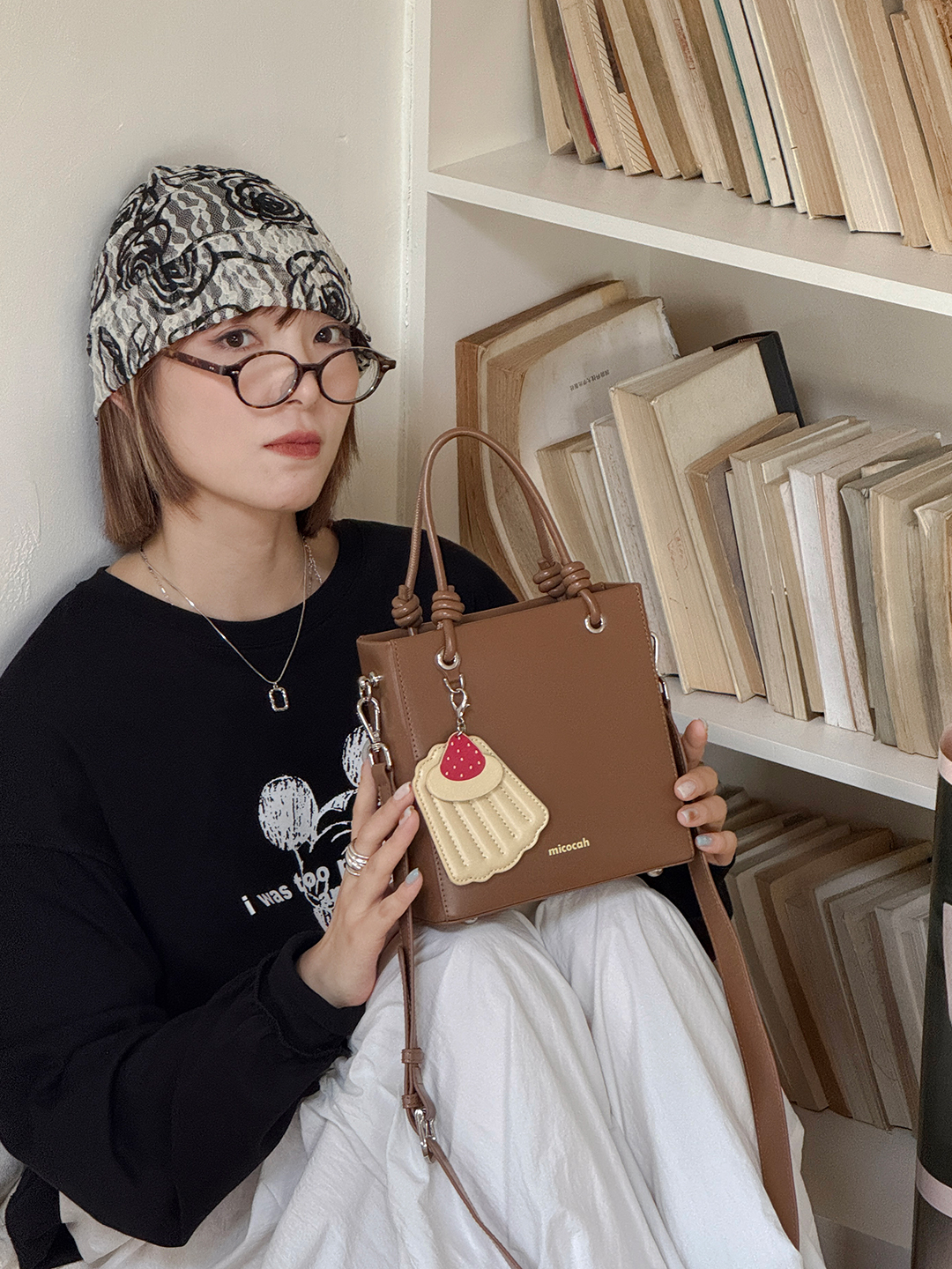 Túi MICOCAH Winona Chính hãng dáng cakebox kèm charm đeo chéo