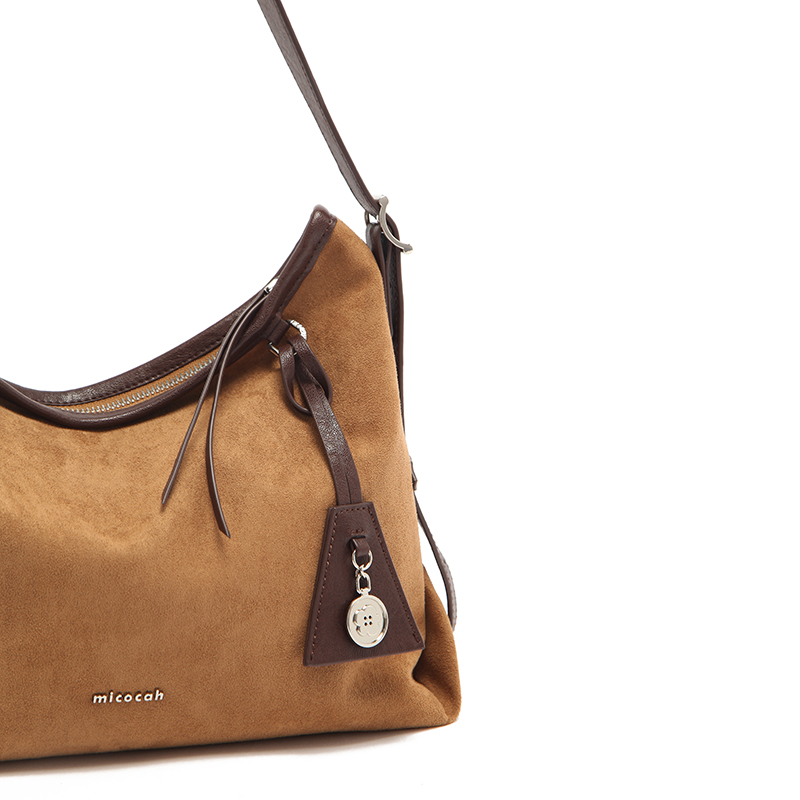 Túi nữ MICOCAH Savannah dáng hobo cá tính kèm keychain