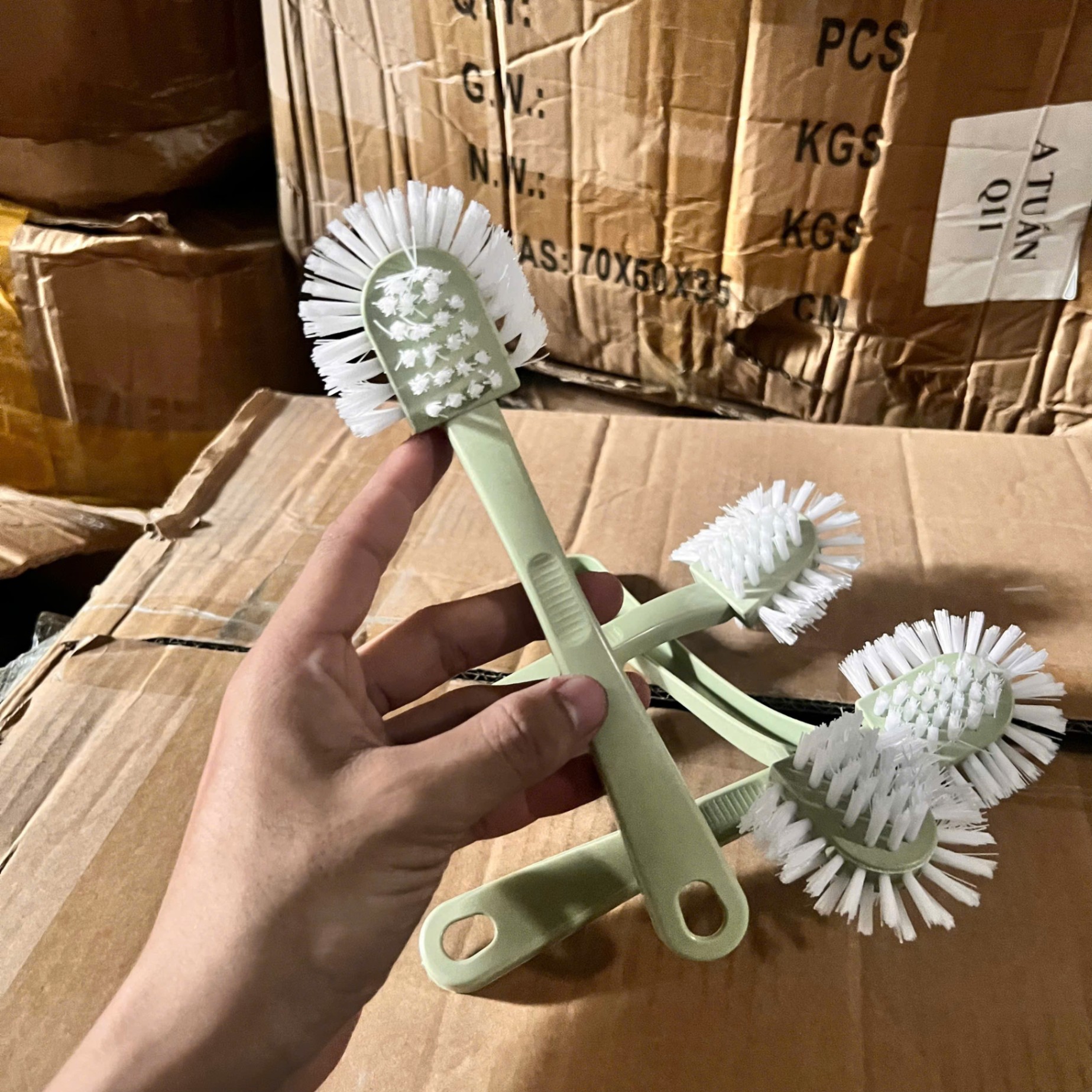 Bàn Chải Vệ Sinh Giày Dép 5 Mặt Đa Năng - Bàn Chải Chà Giày 3 Đầu - Bàn Chải Chà Giày - Giá Sỉ