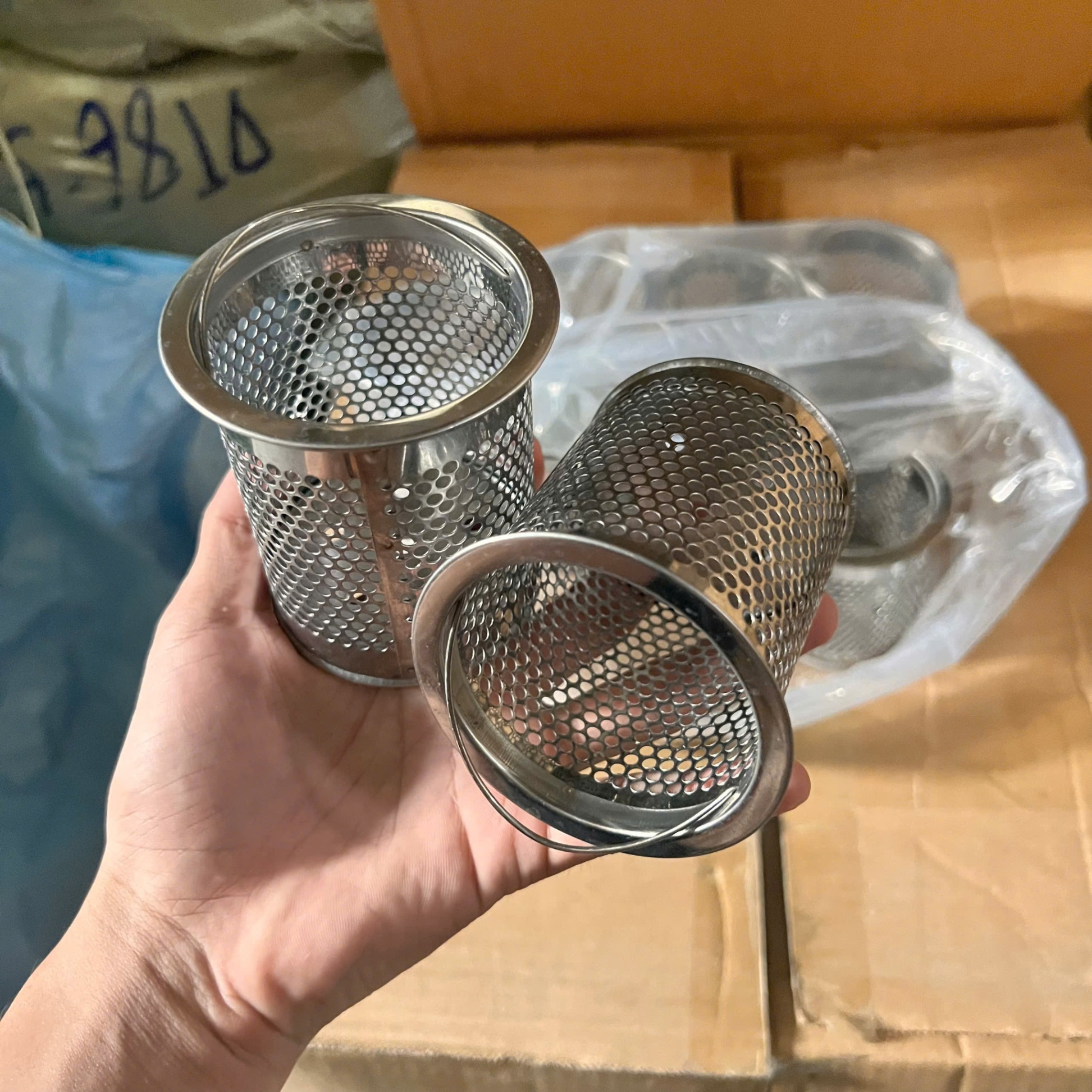 Lọc Rác Inox Hình Trụ - Giỏ Lọc Rác Inox Bồn Rửa Chén - Lọc Rác Bồn Rửa Chén Siêu Bền - Giá Sỉ
