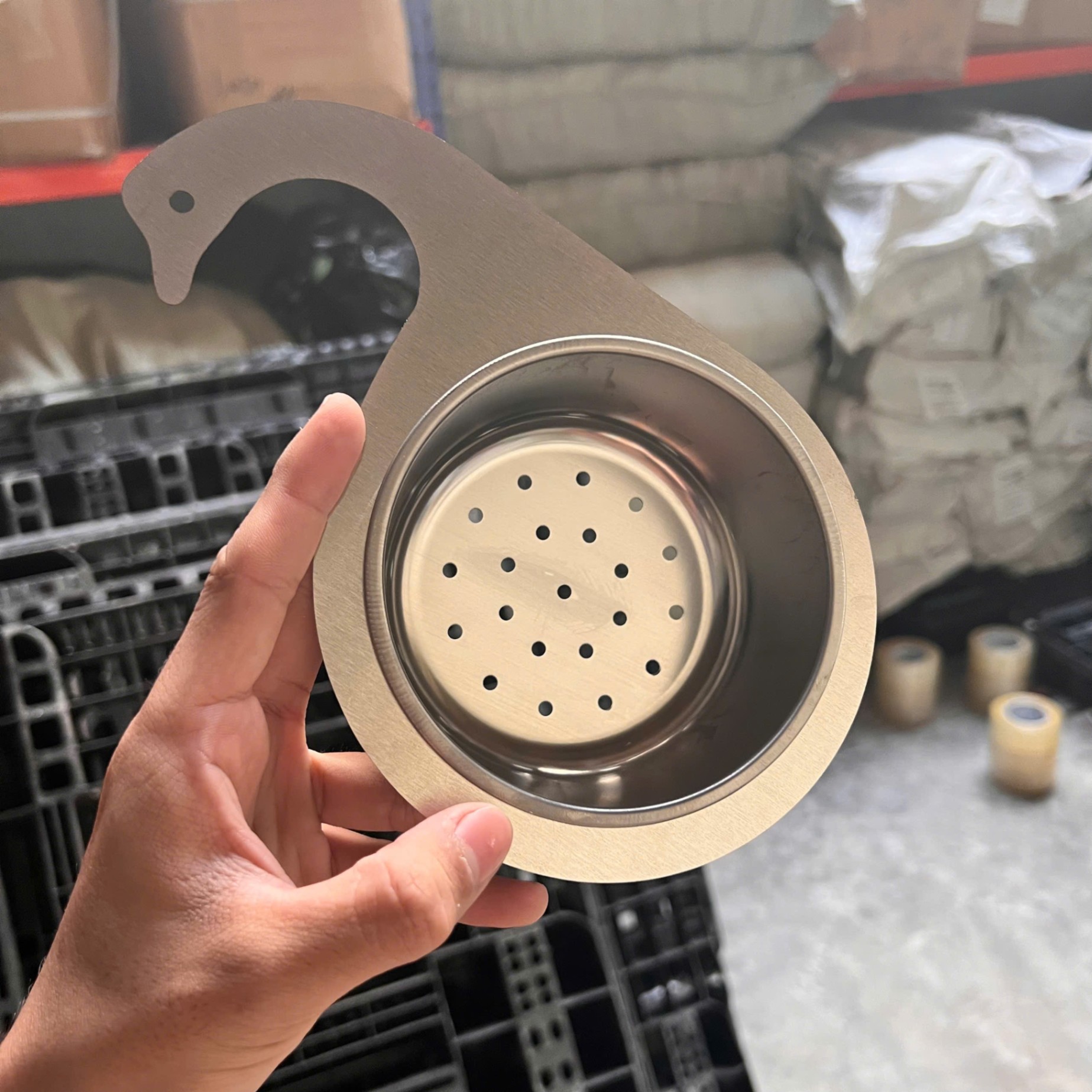 Khay Lọc Rác Bồn Rửa Chén Thiên Nga Inox - Rổ Nhựa Gắn Bồn Rửa Chén - Khay Thiên Nga Inox - Giá Sỉ
