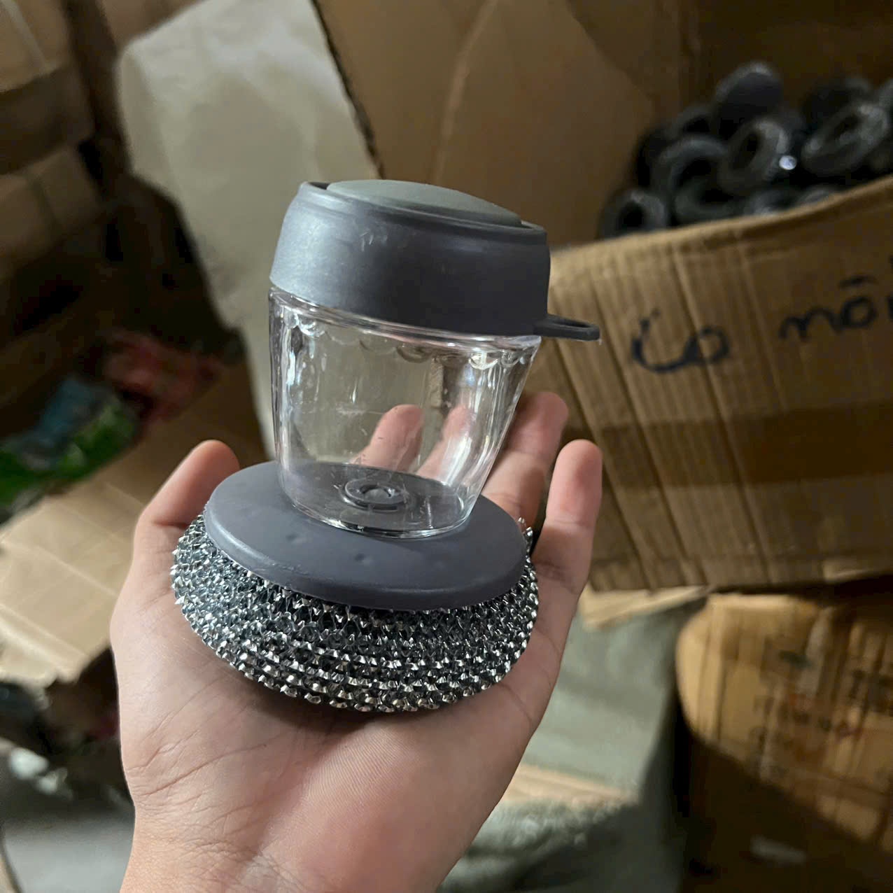Cọ Rửa Chén Bát Xoong Nồi Bếp Ăn Có Bình Đựng Xà Phòng - Cọ Rửa Chén 2 Trong 1 Tự Động Có Bình Đựng Xà Phòng Dạng Lỏng Đa Năng Tiện Dụng - Giá Sỉ