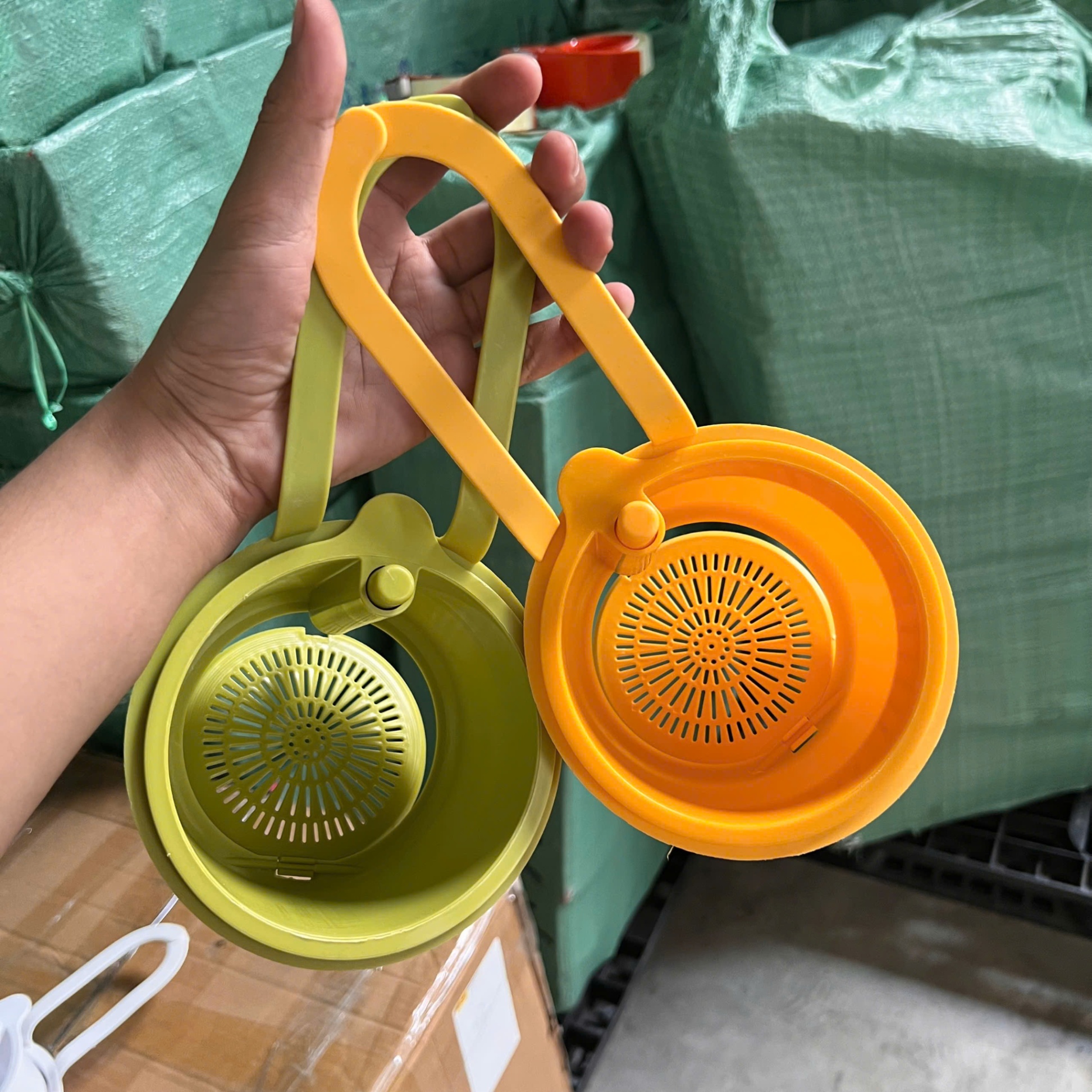 Rổ Lọc Rác Thức Ăn Thừa Treo Bồn Rửa Bát Đa Năng, Có Nút Nhấn - Rổ Treo Bồn Rửa Đa Năng Lọc Rác Thức Ăn, giỏ thoát nước nhanh Có Nút Nhấn - Giá Sỉ