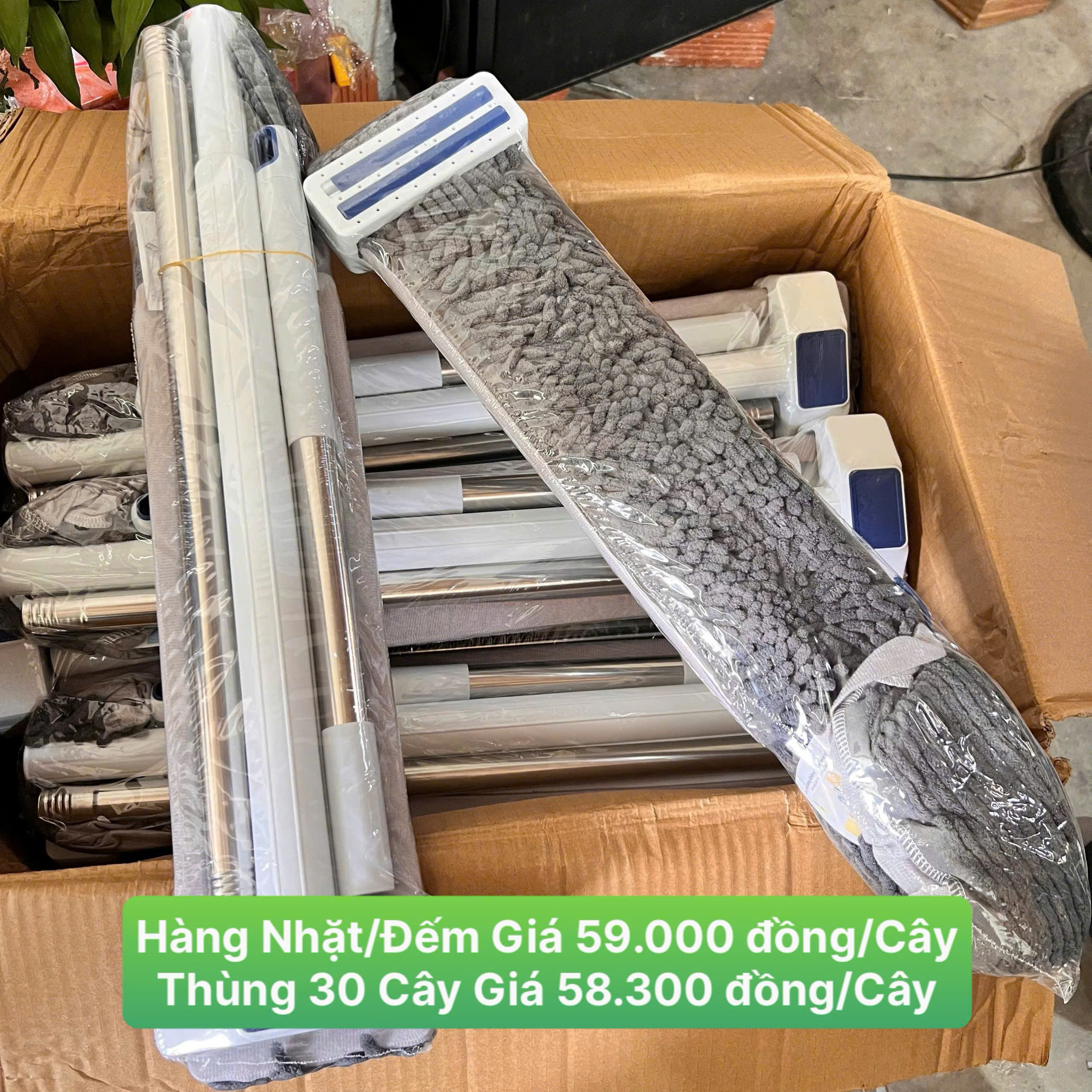 Cây Lau San Hô Tự Vắt 45cm Bông San Hô Microfiber Siêu Thấm Hút - Giá Sỉ