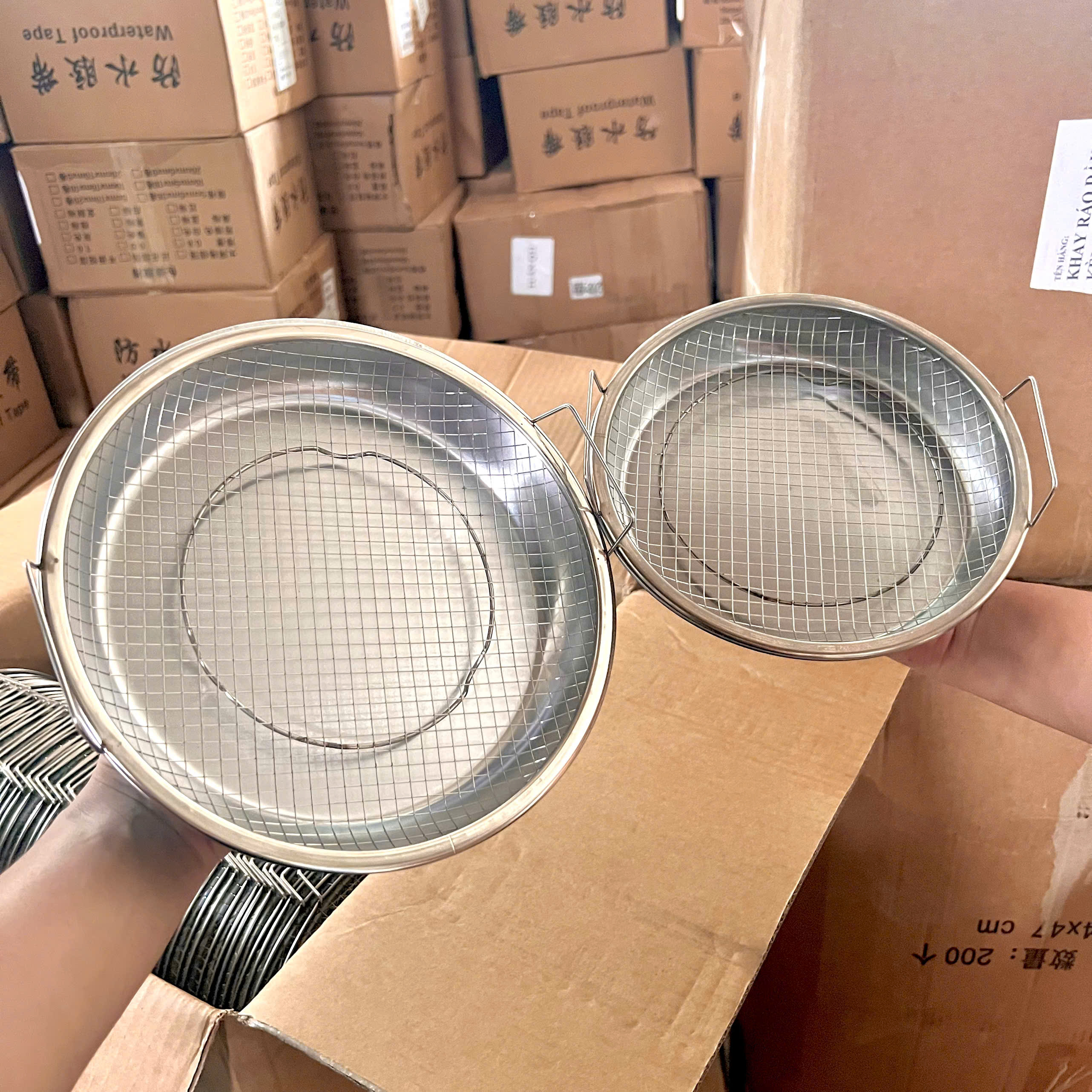 Khay Kèm Đĩa, Vỉ Lưới Lọc Dầu 20Cm INOX 304 - Đựng Ráo Dầu Thức Ăn Chiên Rán Lọc Dầu 20Cm - Giá Sỉ