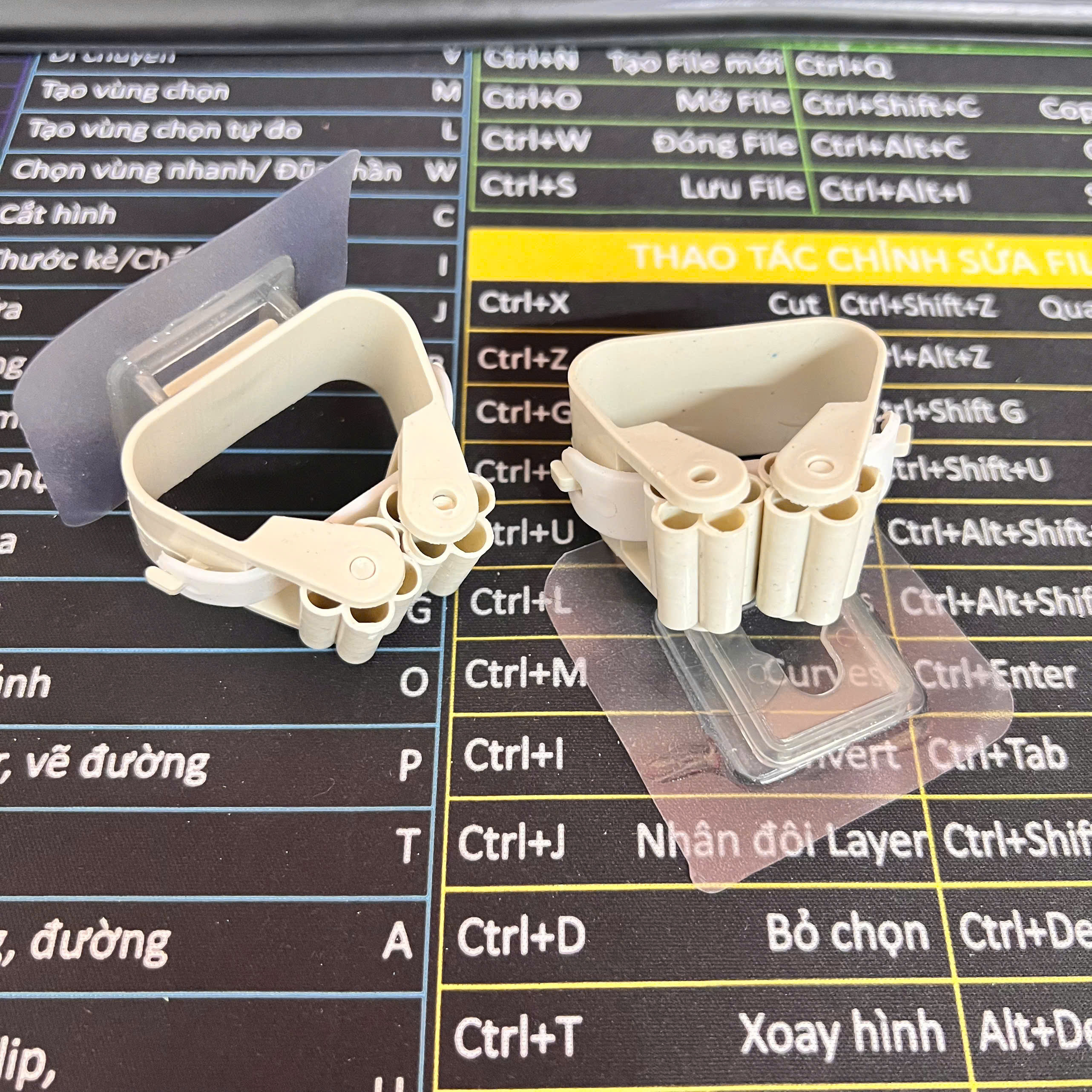 Móc Kẹp Chổi Dán Tường - Kẹp Giữ Cây Lau Móc Treo Chổi Chịu Lực Đa Năng - Giá Sỉ