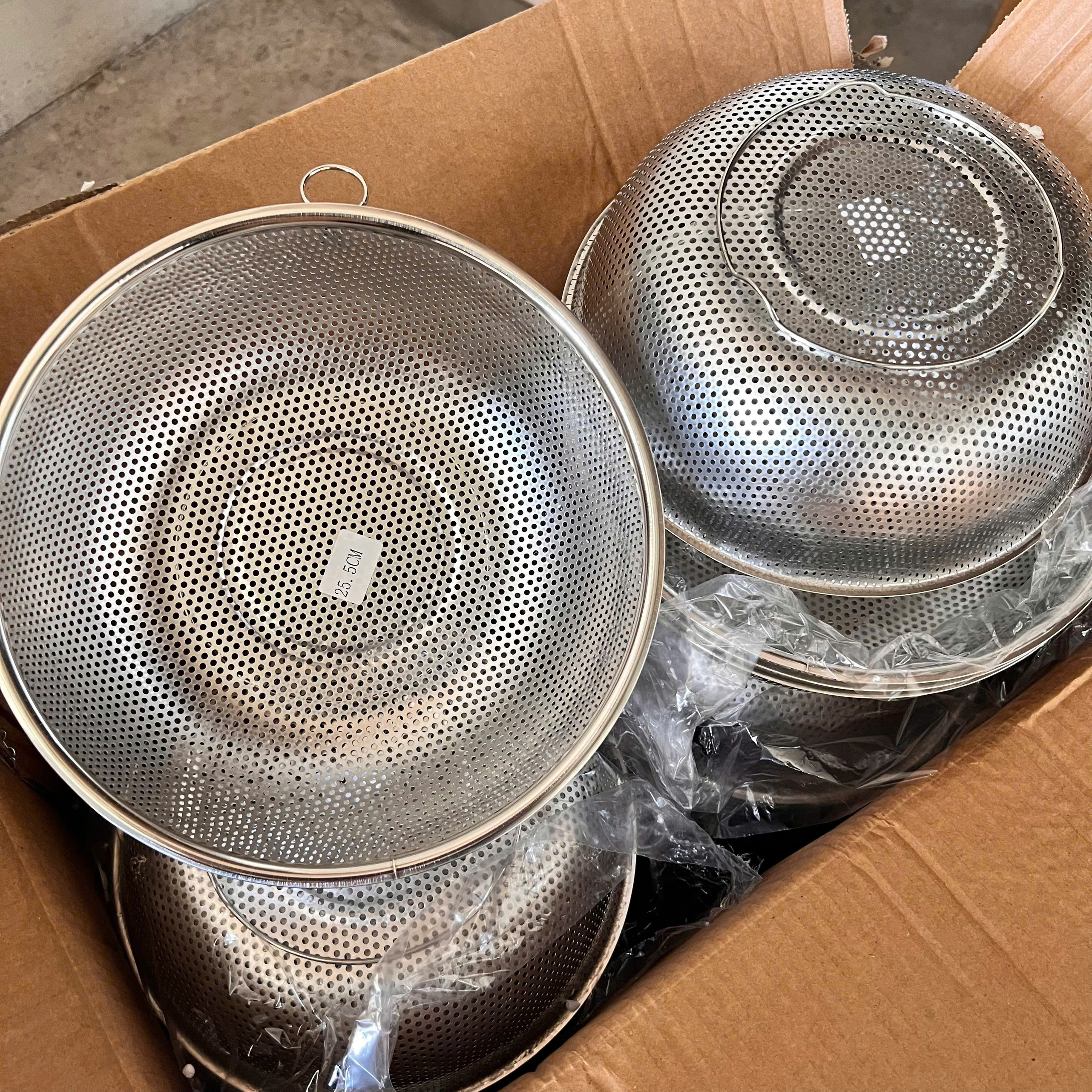 Rổ Inox Tròn Lỗ Nhỏ 25Cm Đa Năng Rửa Rau Củ Vo Gạo Đựng Hoa Quả - Rổ Inox Tròn - Giá Sỉ