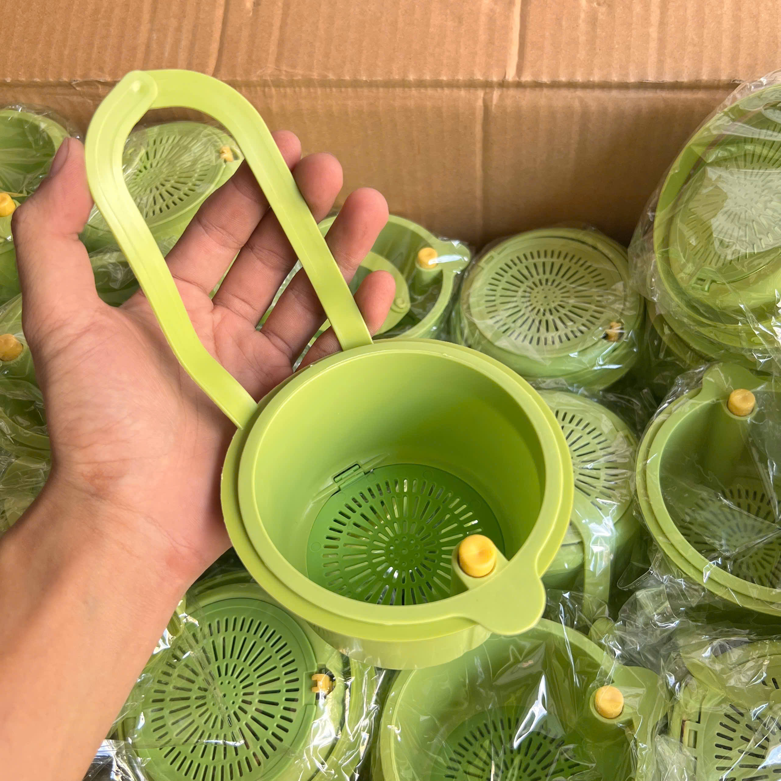 Rổ Treo Bồn Rửa Đa Năng Lọc Rác Thức Ăn, Thoát Nước Nhanh Có Nút Nhấn, Màu Sắc Đa Dạng - Giá Sỉ