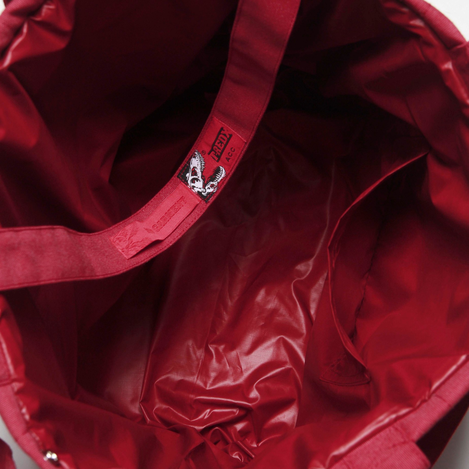 Jungle Tote Red Garment