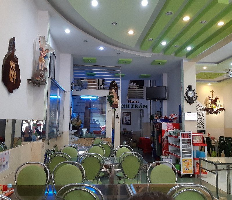 Nhà hàng ăn tối tại Buôn Ma Thuột