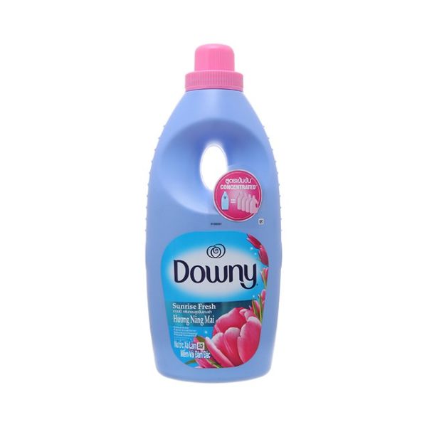 Nước xả vải Downy hương nắng mai chai 900ml