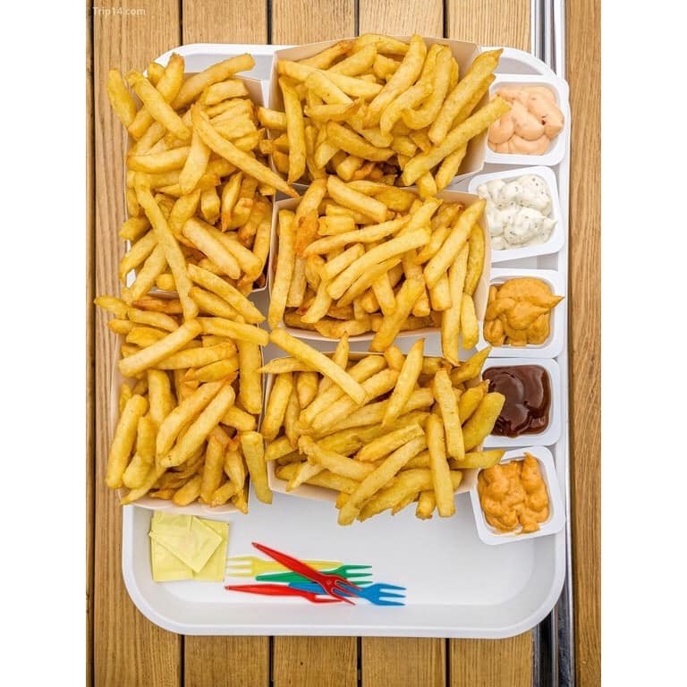 Hungritos Straight Cut French Fries 1kg - Khoai Tây Cắt Thẳng Chiên Giòn, Tiện Lợi