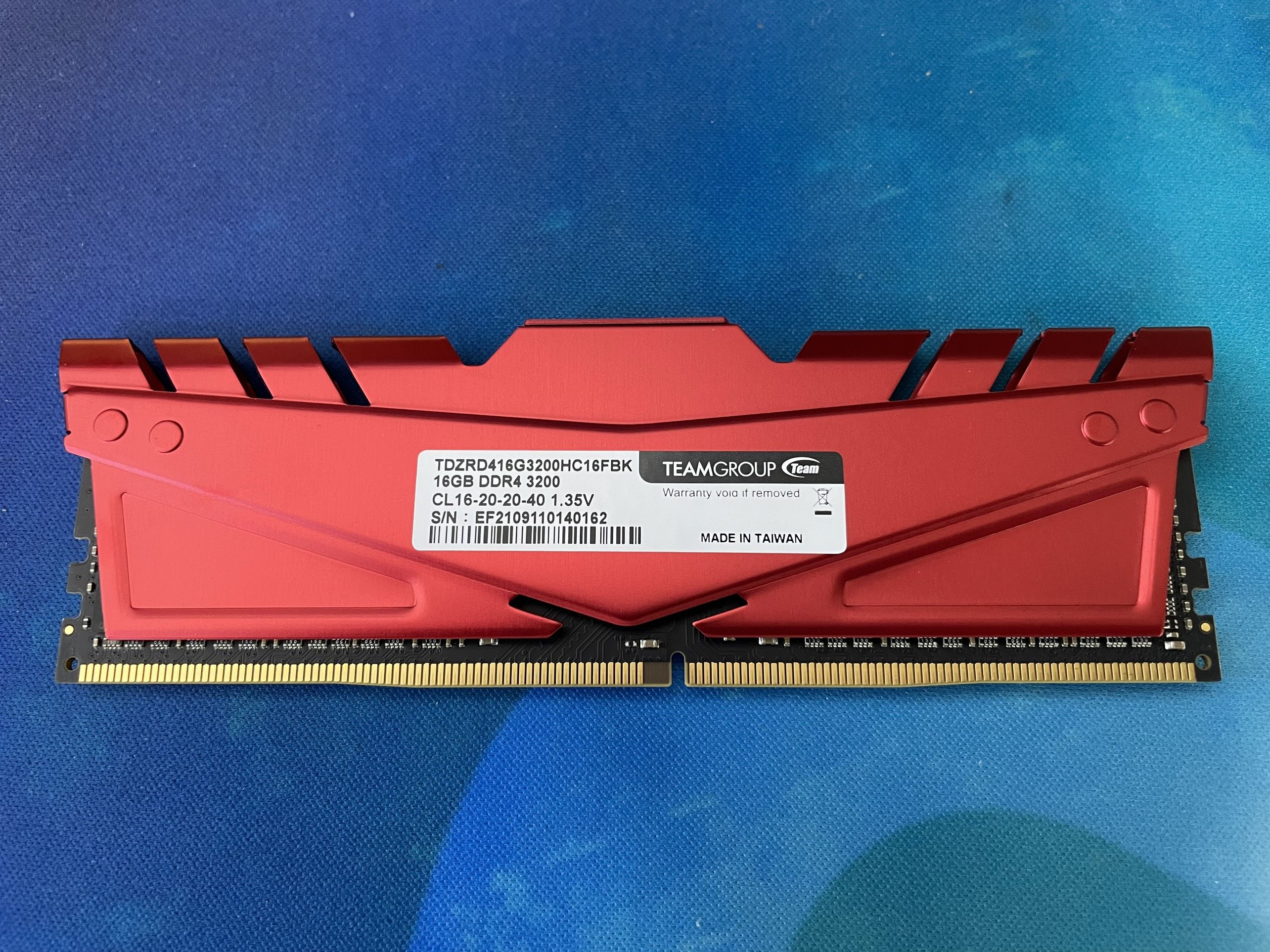 Ram TeamGroup T-Force Dark Z DDR4 16GB/3200