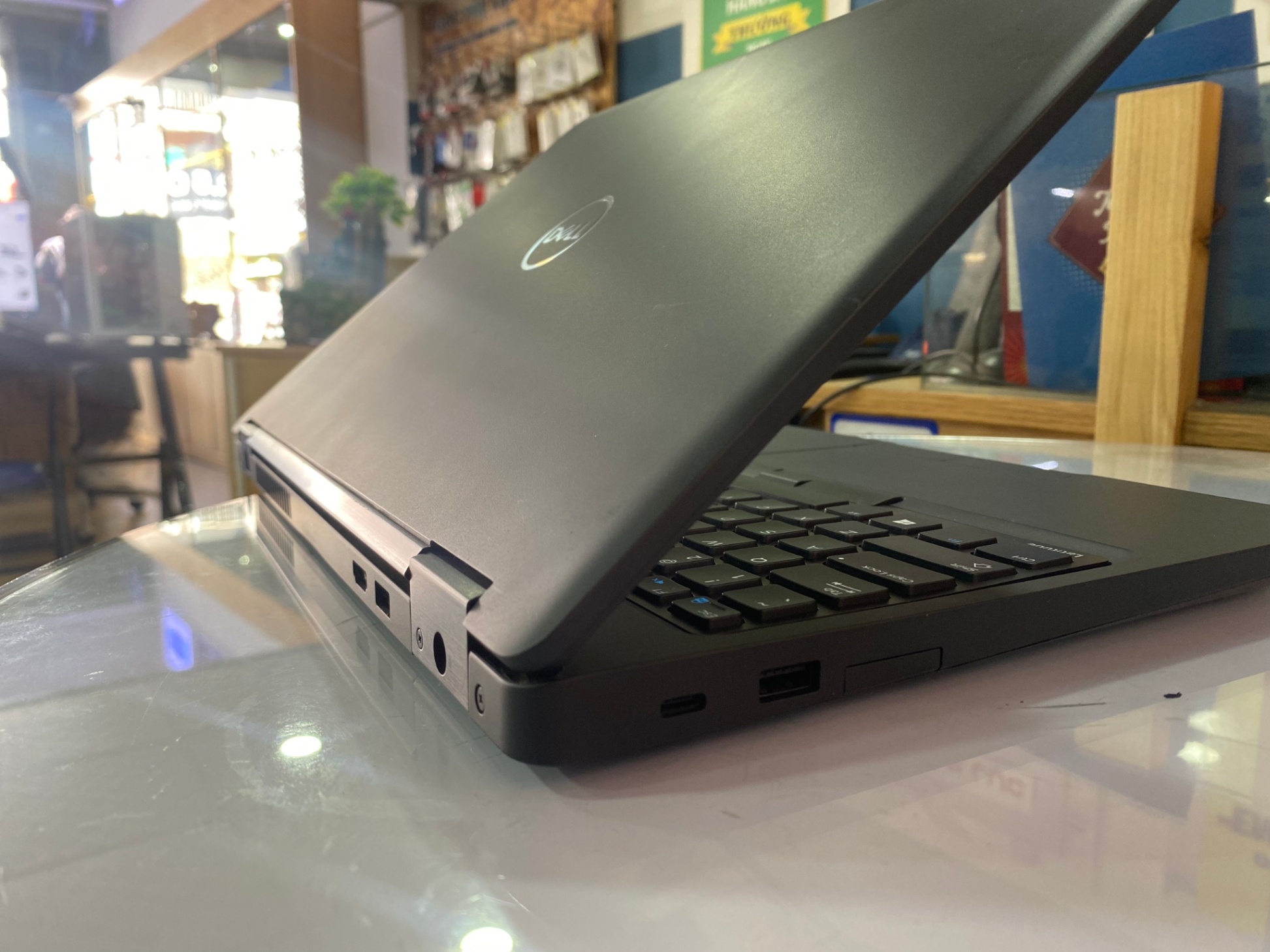 Laptop Dell Latitude 5590 i5-8250/8GB/256GB/15.6