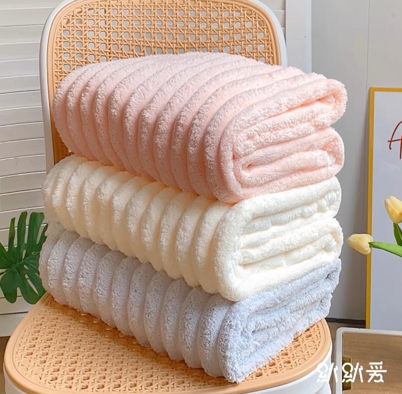 SÉT 2 KHĂN TẮM SÓNG NƯỚC SIÊU THẤM - random màu k chọn