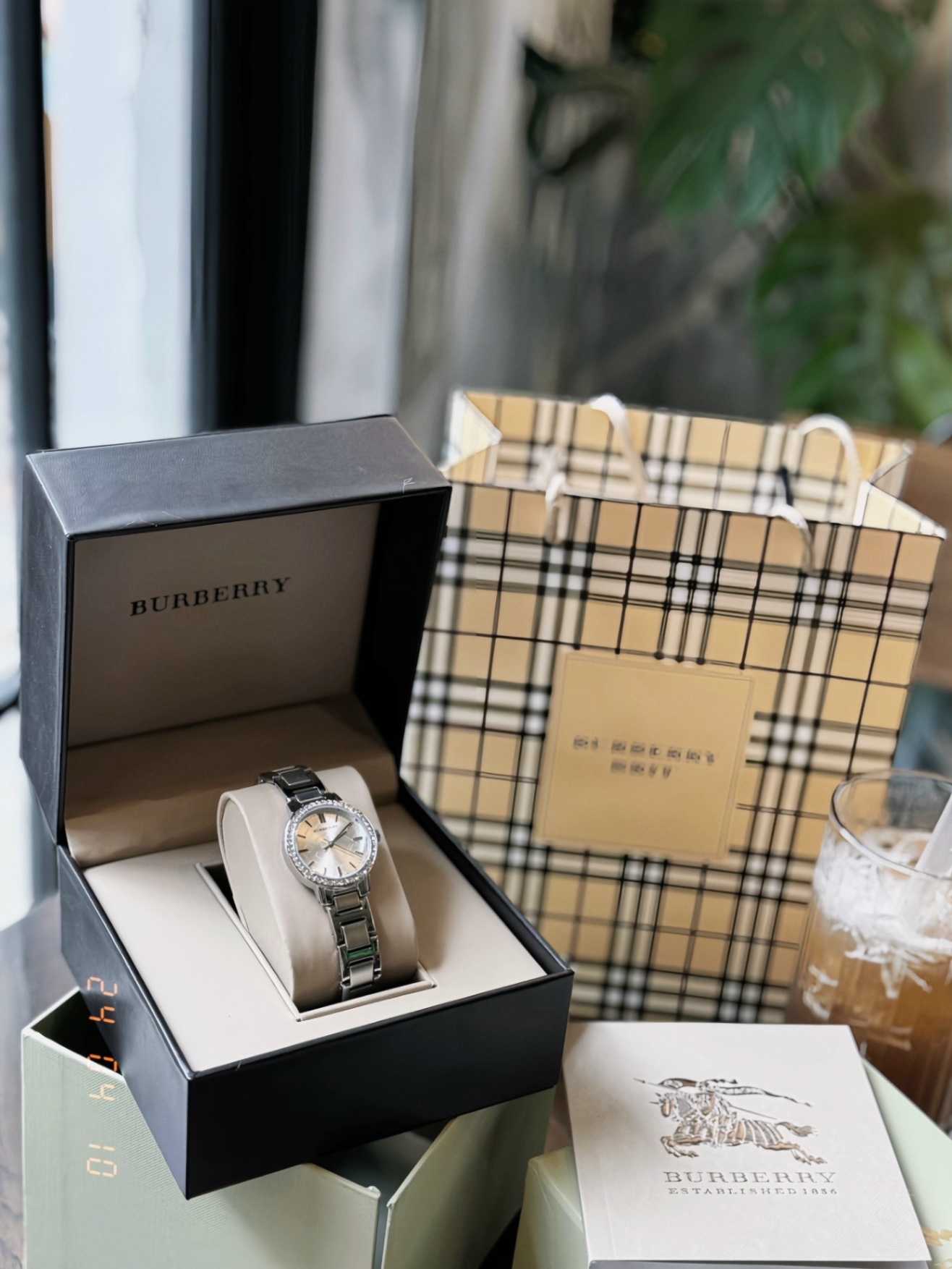 ĐỒNG HỒ LIKE AUHT BBR NỮ XUẤT DƯ