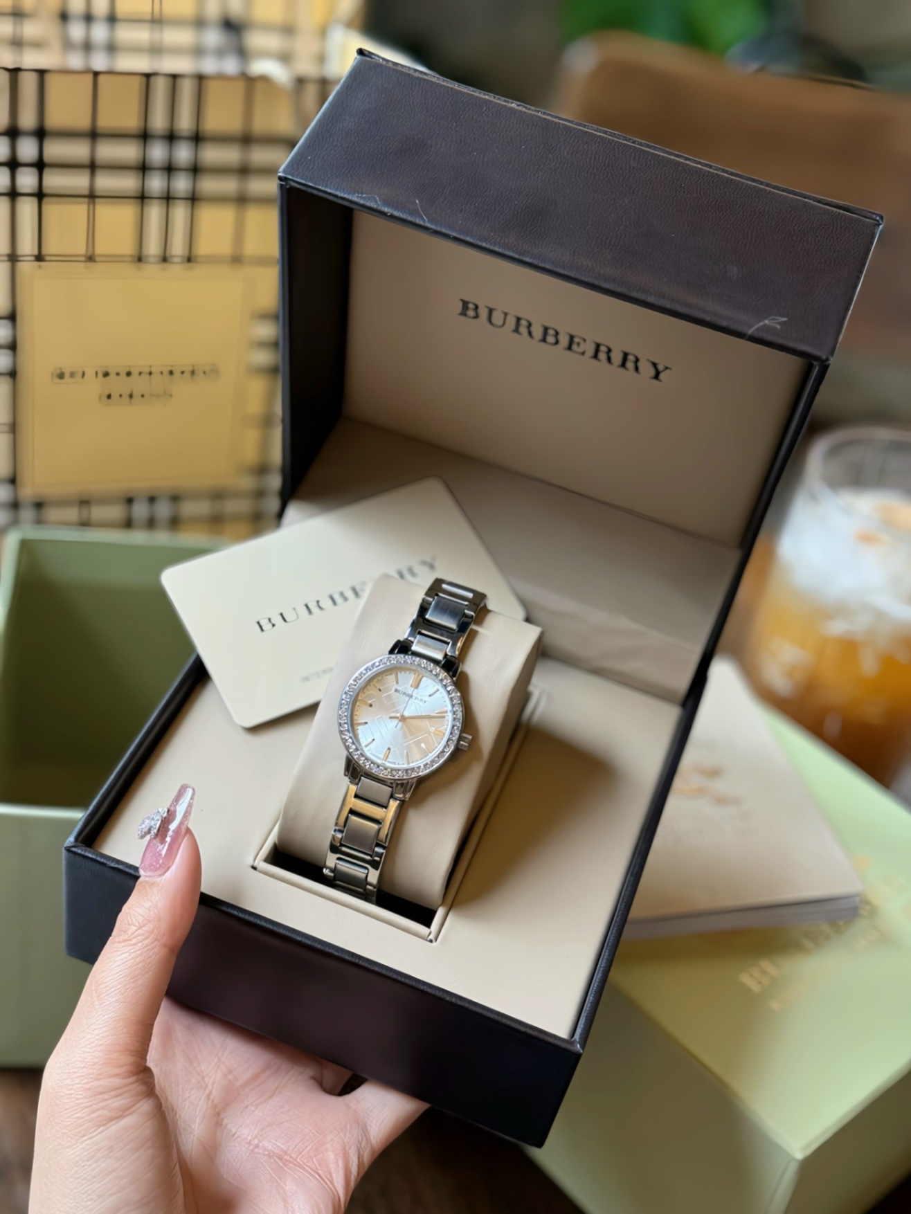ĐỒNG HỒ LIKE AUHT BBR NỮ XUẤT DƯ