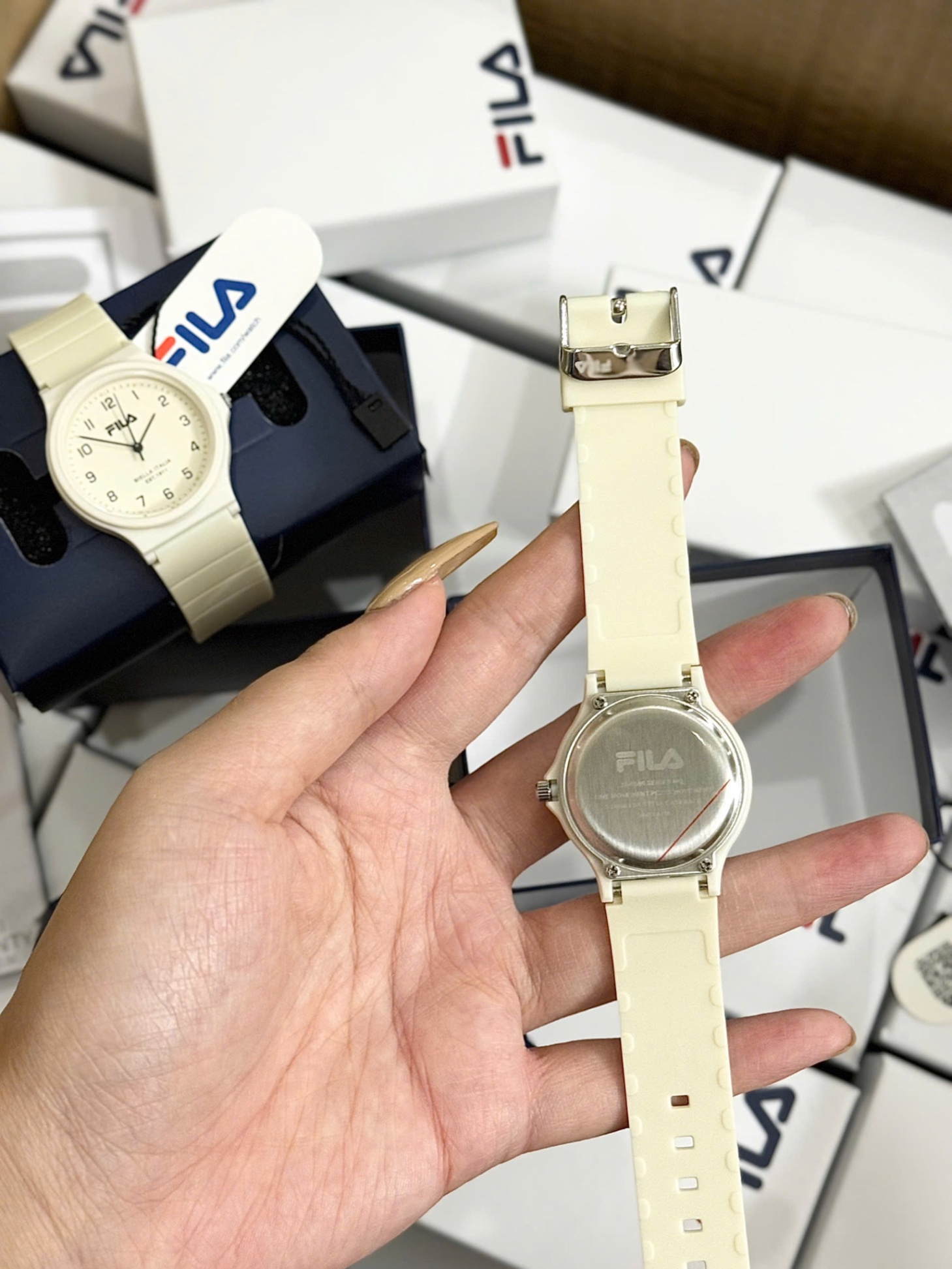 ĐỒNG HỒ FILA MẶT TRÒN MÀU BE KEM