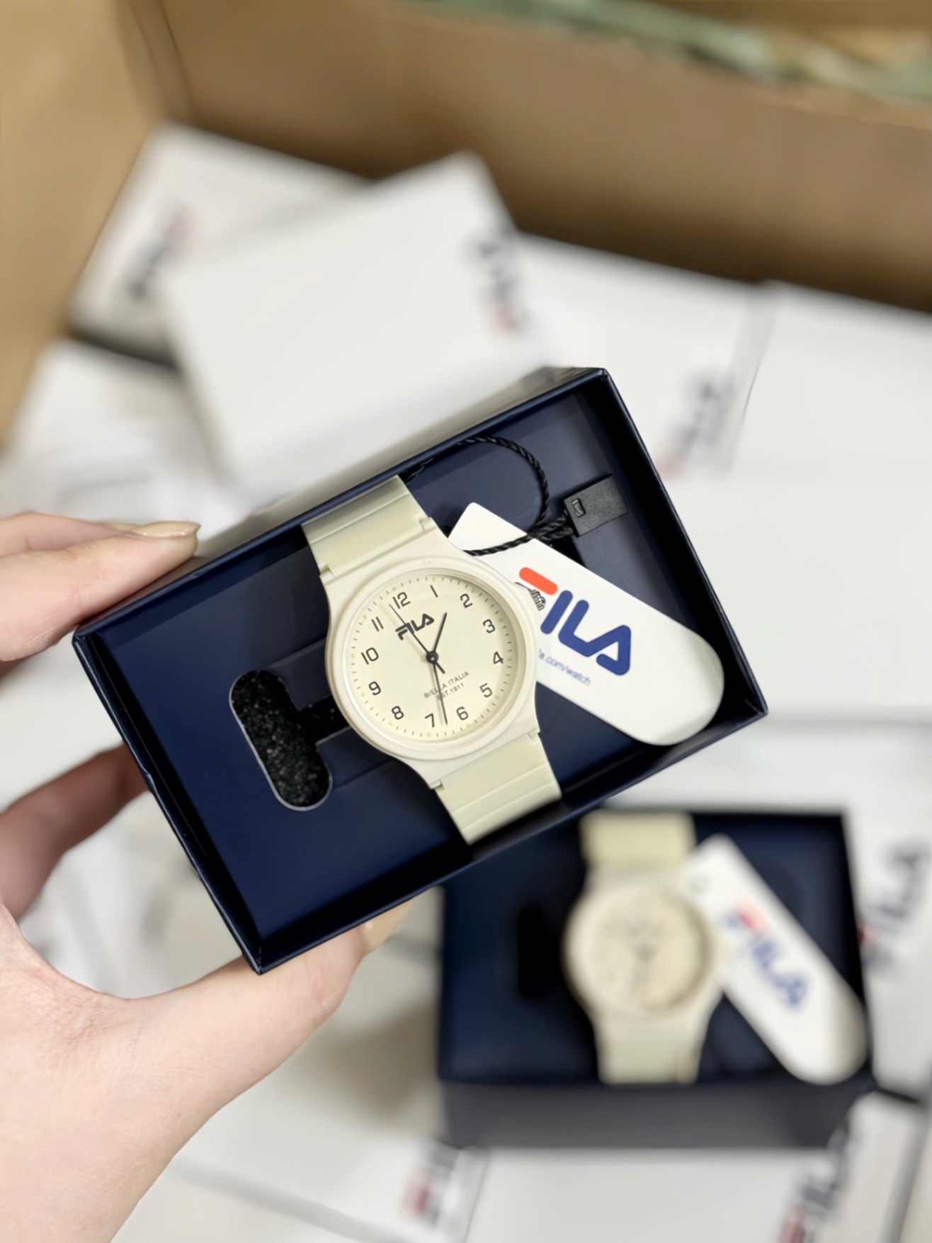 ĐỒNG HỒ FILA MẶT TRÒN MÀU BE KEM