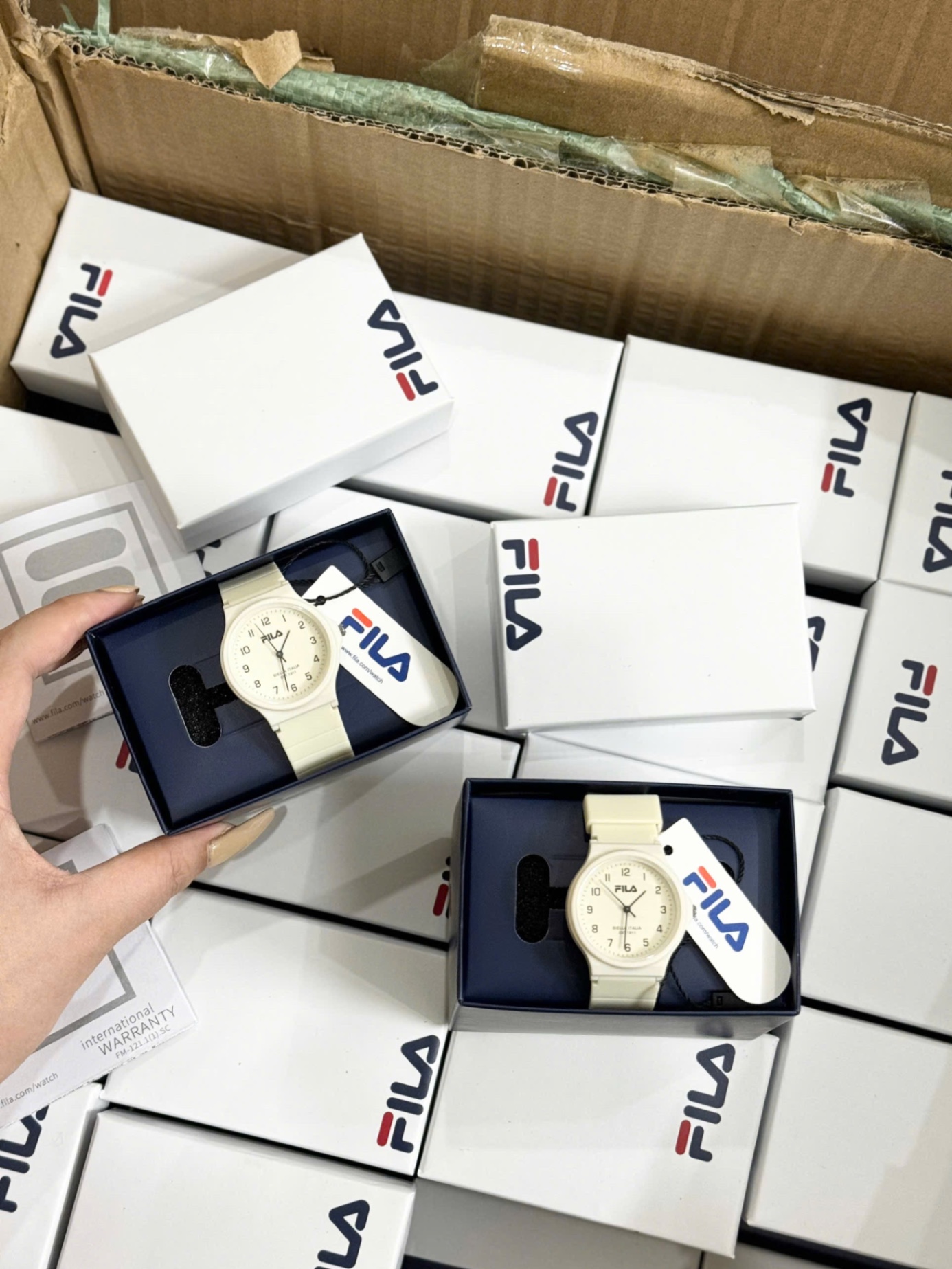 ĐỒNG HỒ FILA MẶT TRÒN MÀU BE KEM