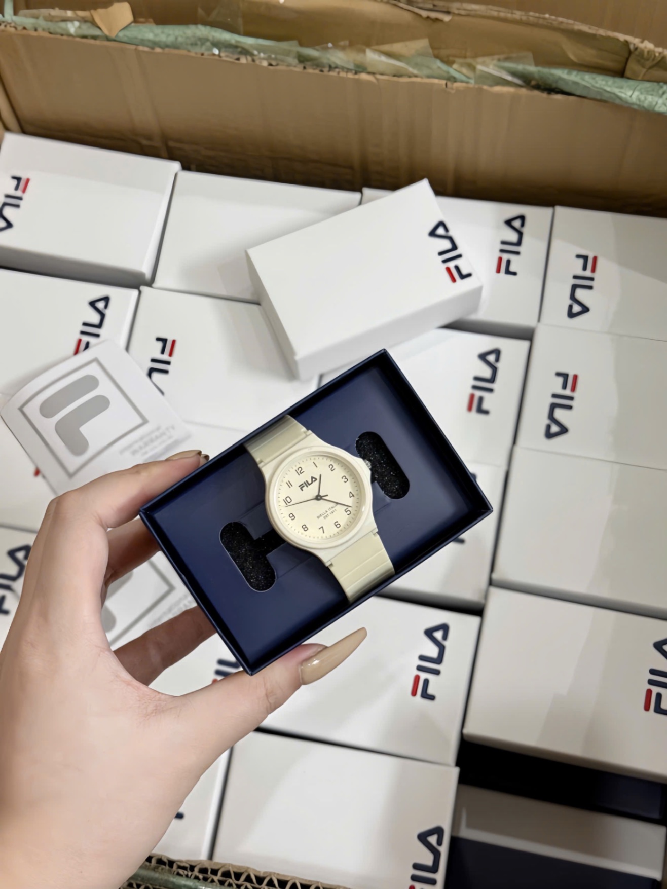 ĐỒNG HỒ FILA MẶT TRÒN MÀU BE KEM