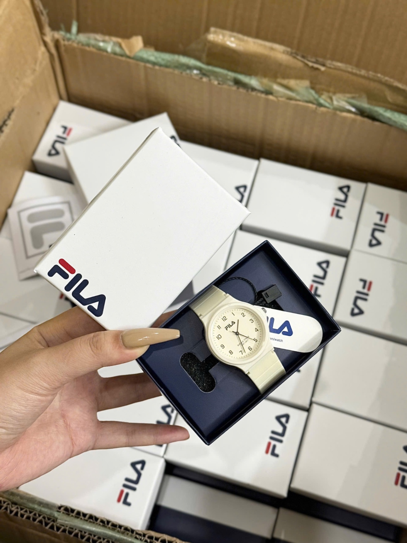 ĐỒNG HỒ FILA MẶT TRÒN MÀU BE KEM