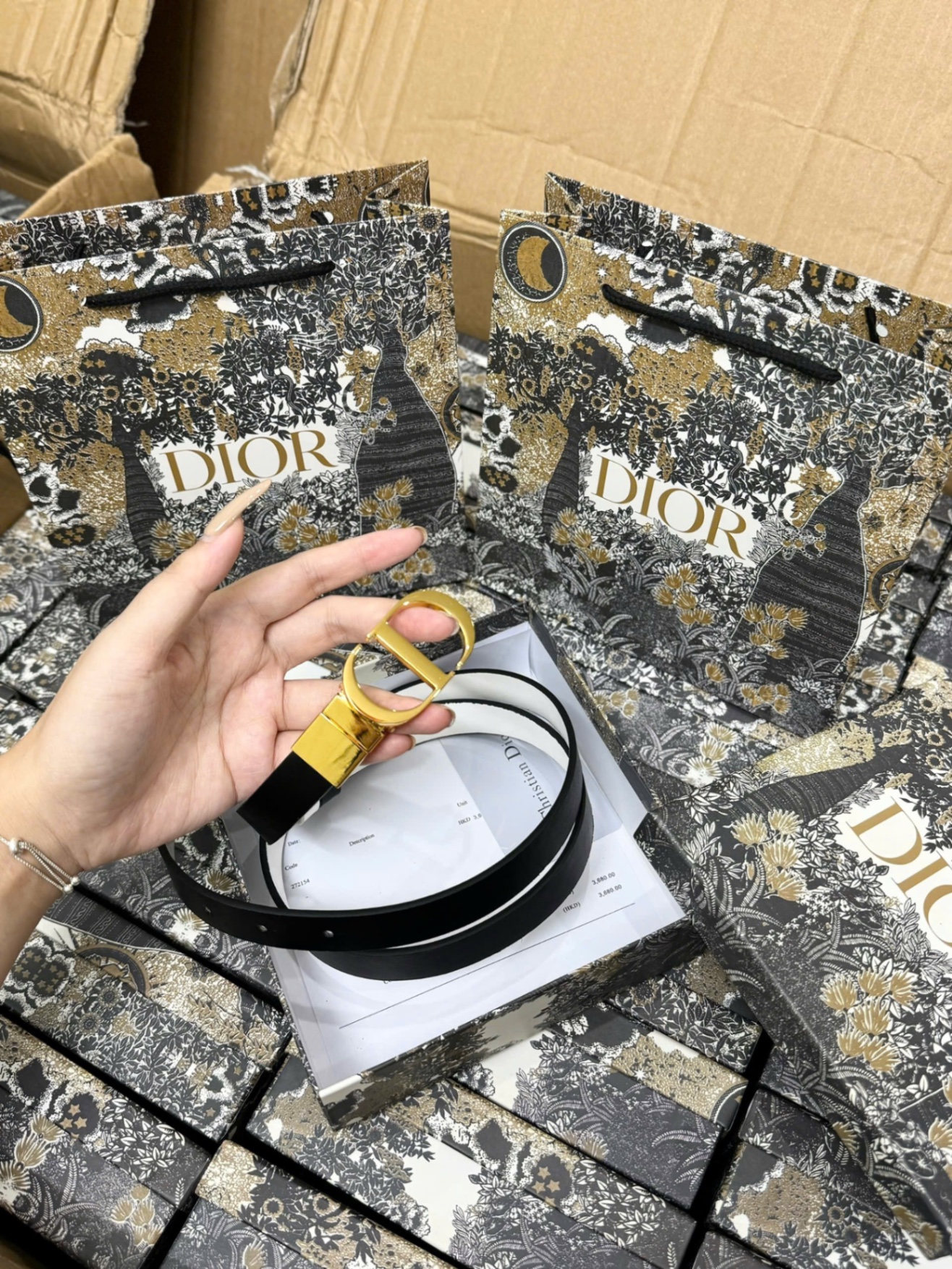 THẮT LƯNG DIO FULL BOX