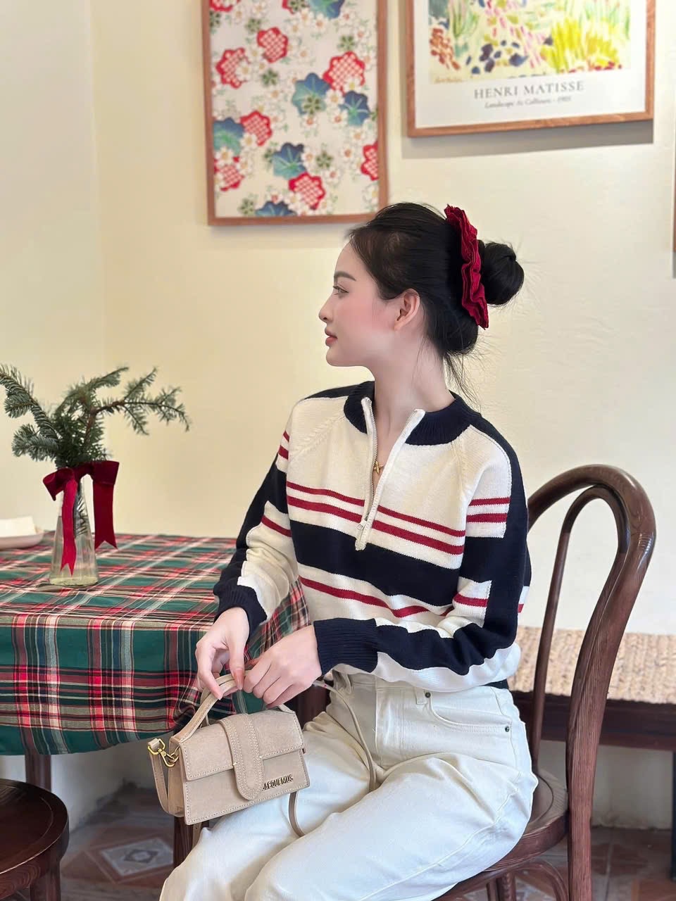 ÁO LEN KẺ CỔ KHOÁ QC THAN PHỐI TRẮNG