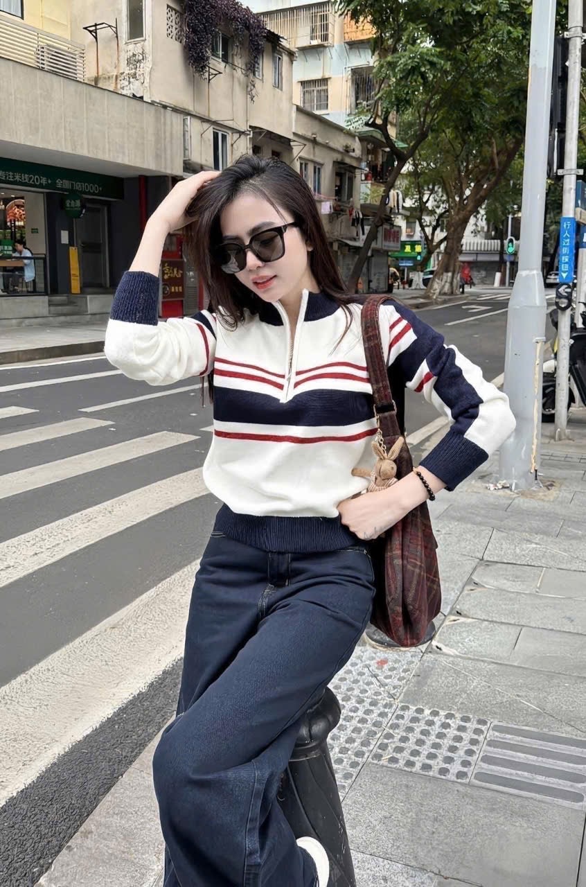 ÁO LEN KẺ CỔ KHOÁ QC THAN PHỐI TRẮNG