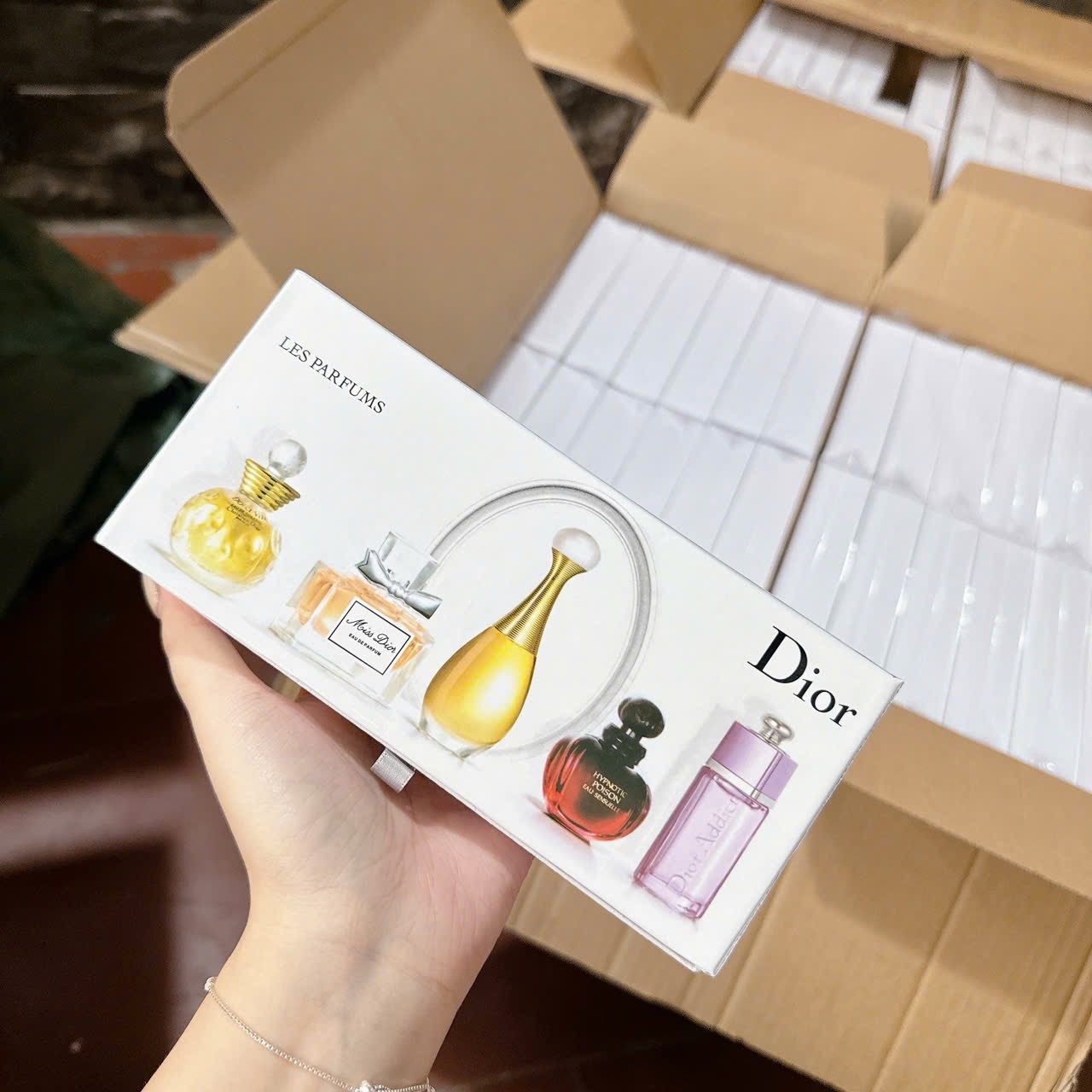 Hộp nhỏ - SÉT QUÀ TẶNG NƯỚC HOA DIOR