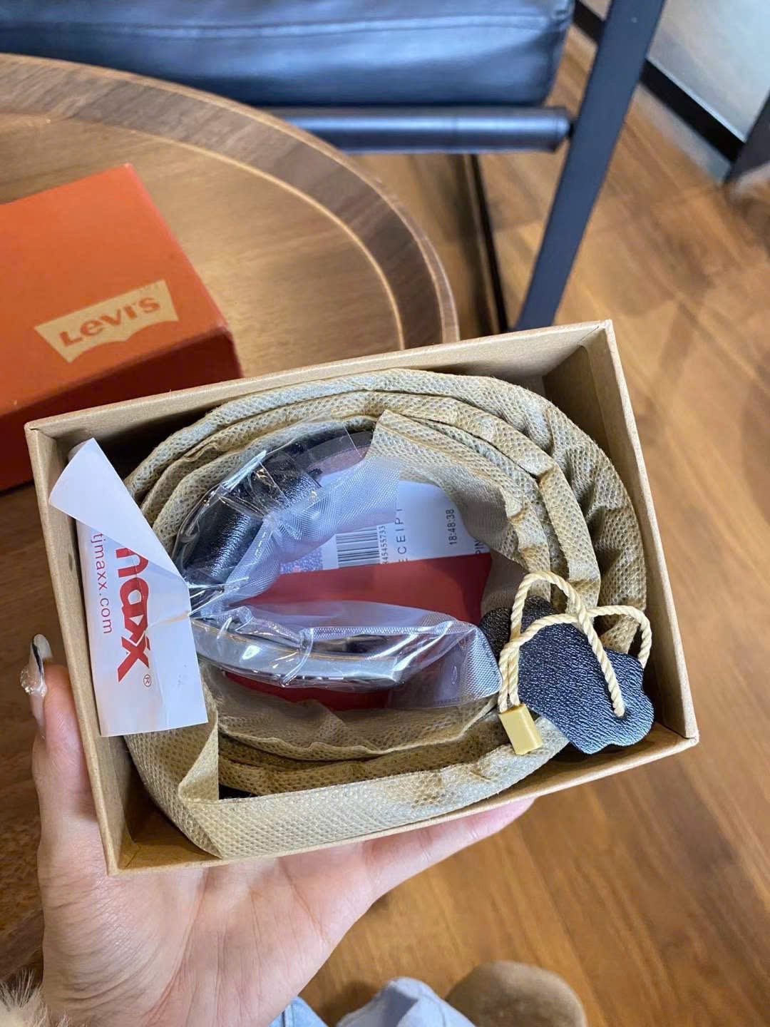 THẮT LƯNG LEVIS FULL BOX NAM