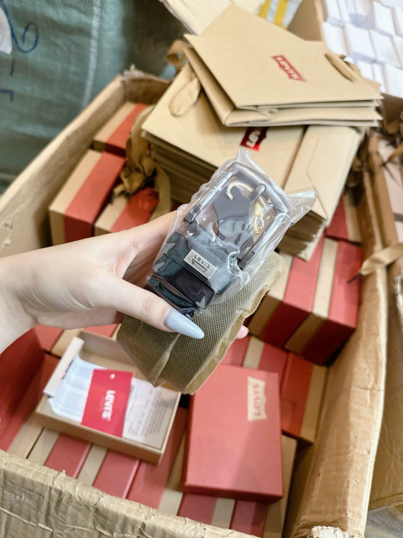 THẮT LƯNG LEVIS FULL BOX NAM