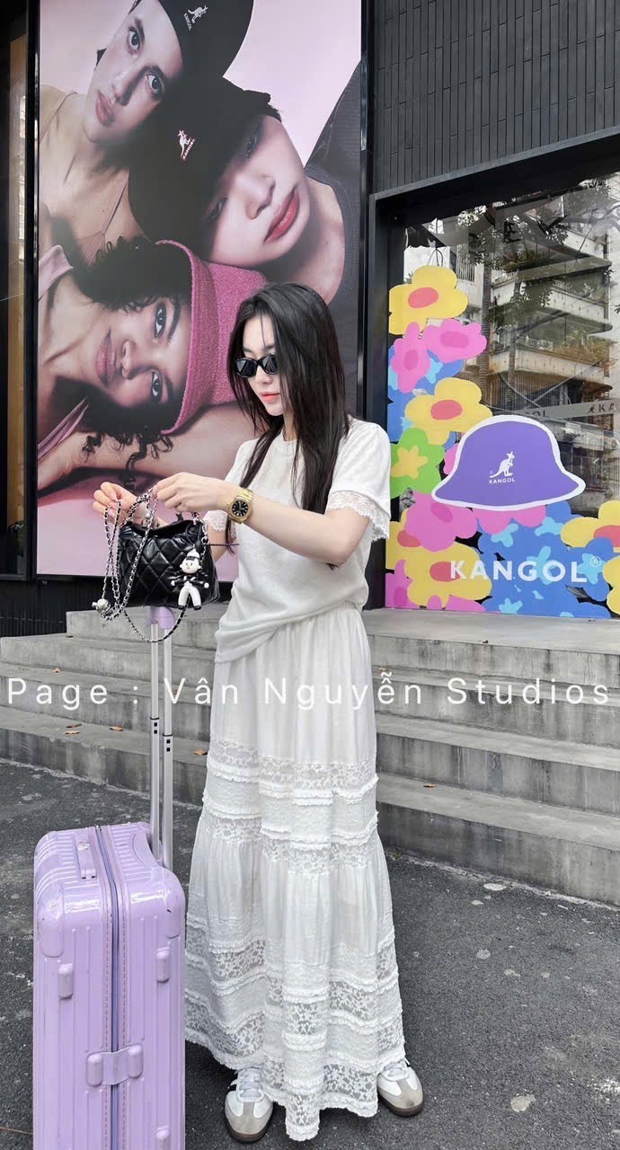 CHÂN VÂY REN MAXI CAO CẤP HOA NỔI QC