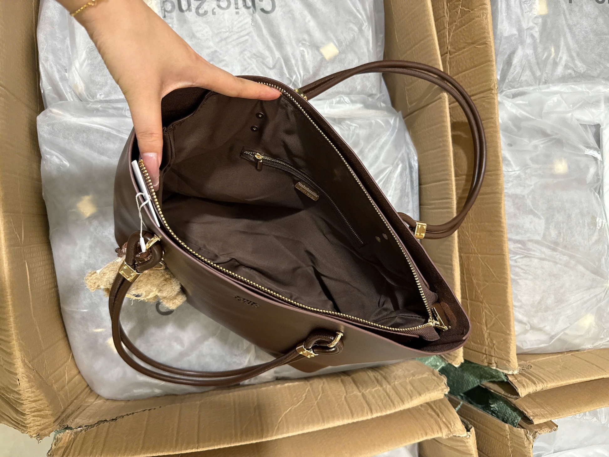 TÚI TOTE CHIO’2ND BIGSIZE KÈM GẤU NÂU HS185