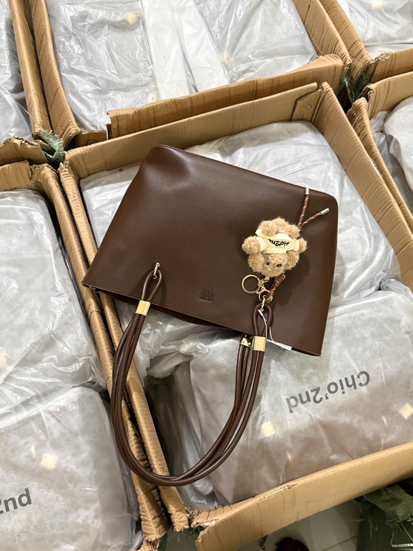 TÚI TOTE CHIO’2ND BIGSIZE KÈM GẤU NÂU HS185