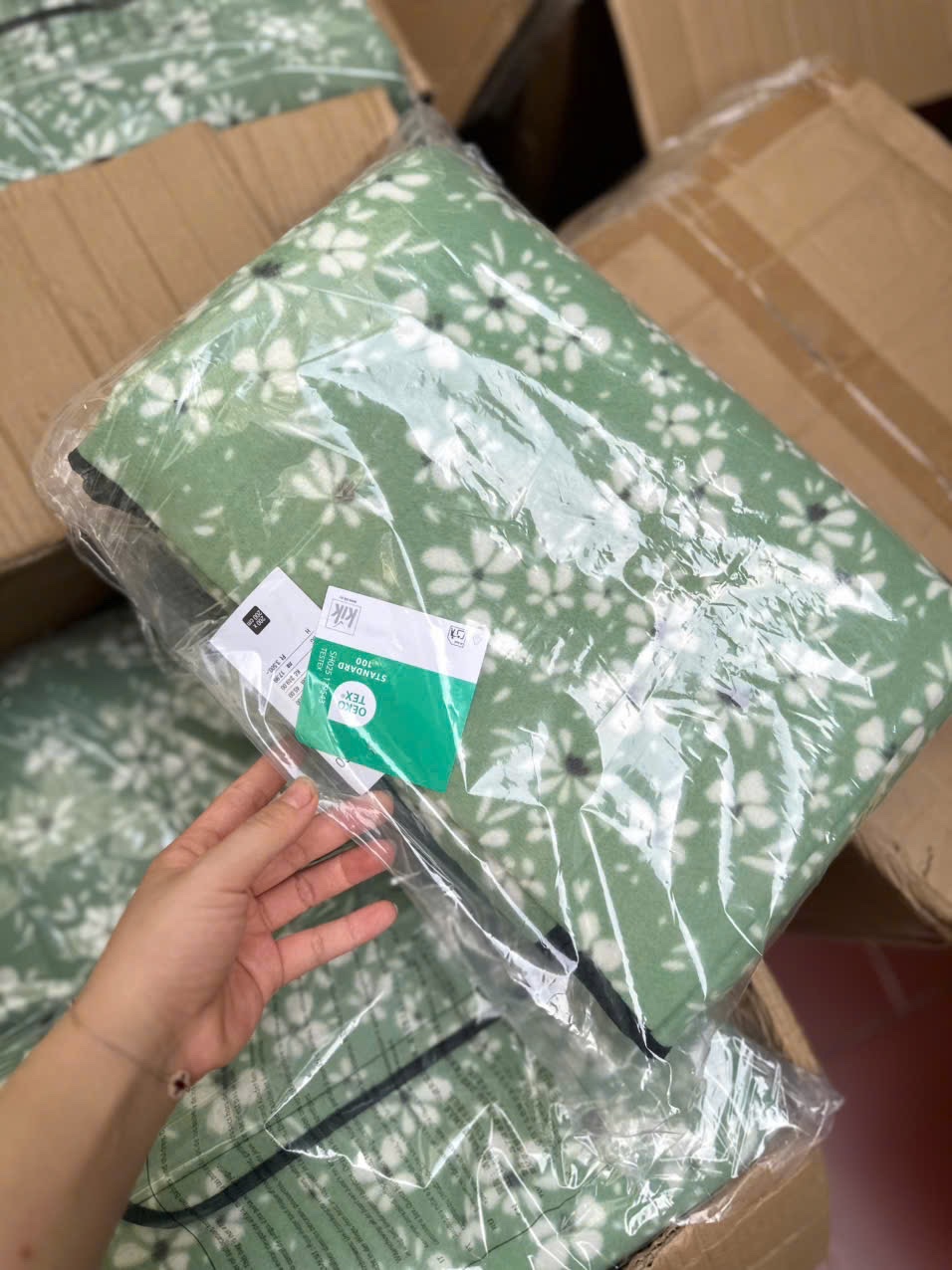 THẢM DU LỊCH XUẤT UK GẤP GỌN