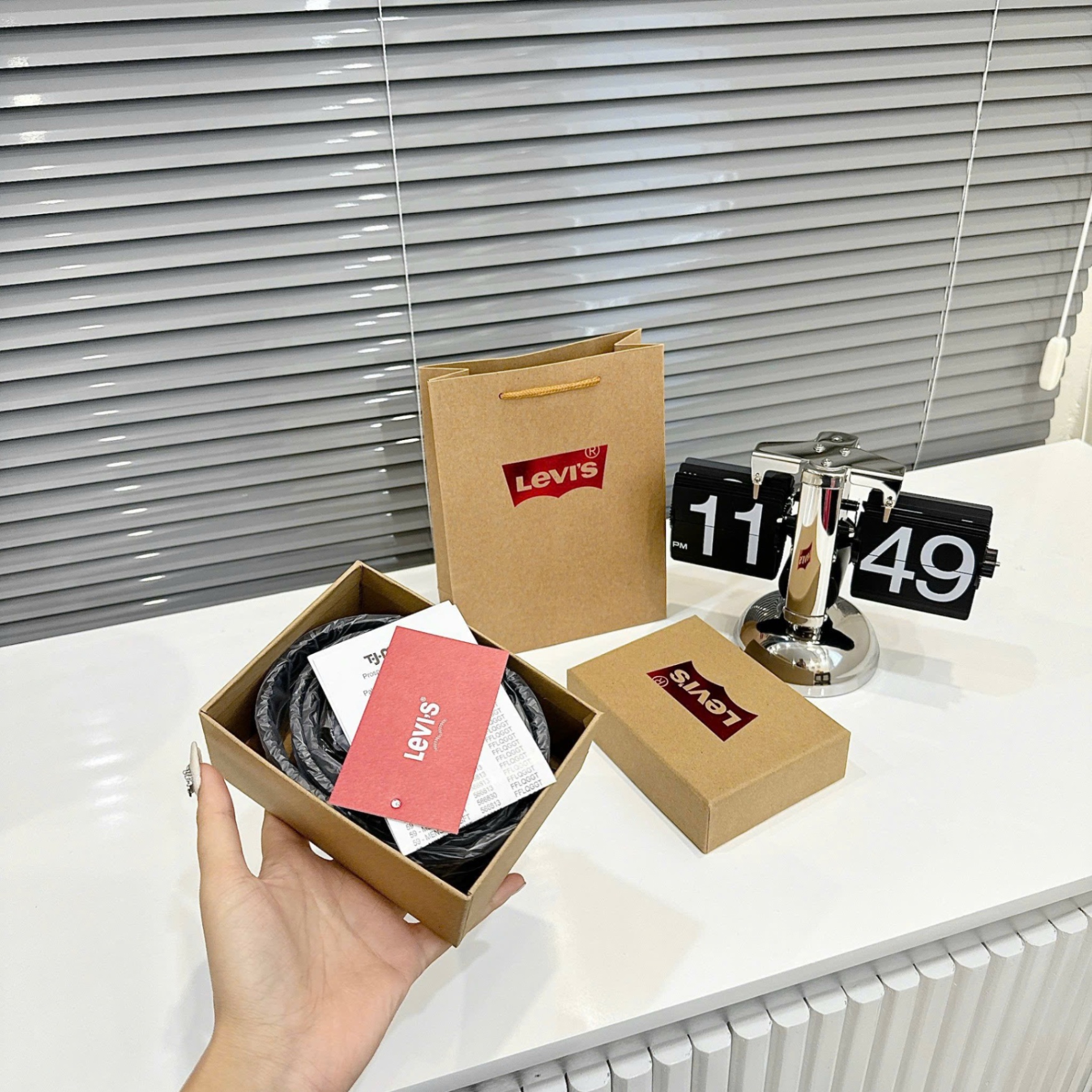 THẮT LƯNG NAM NÂU LEVIS FULL BOX
