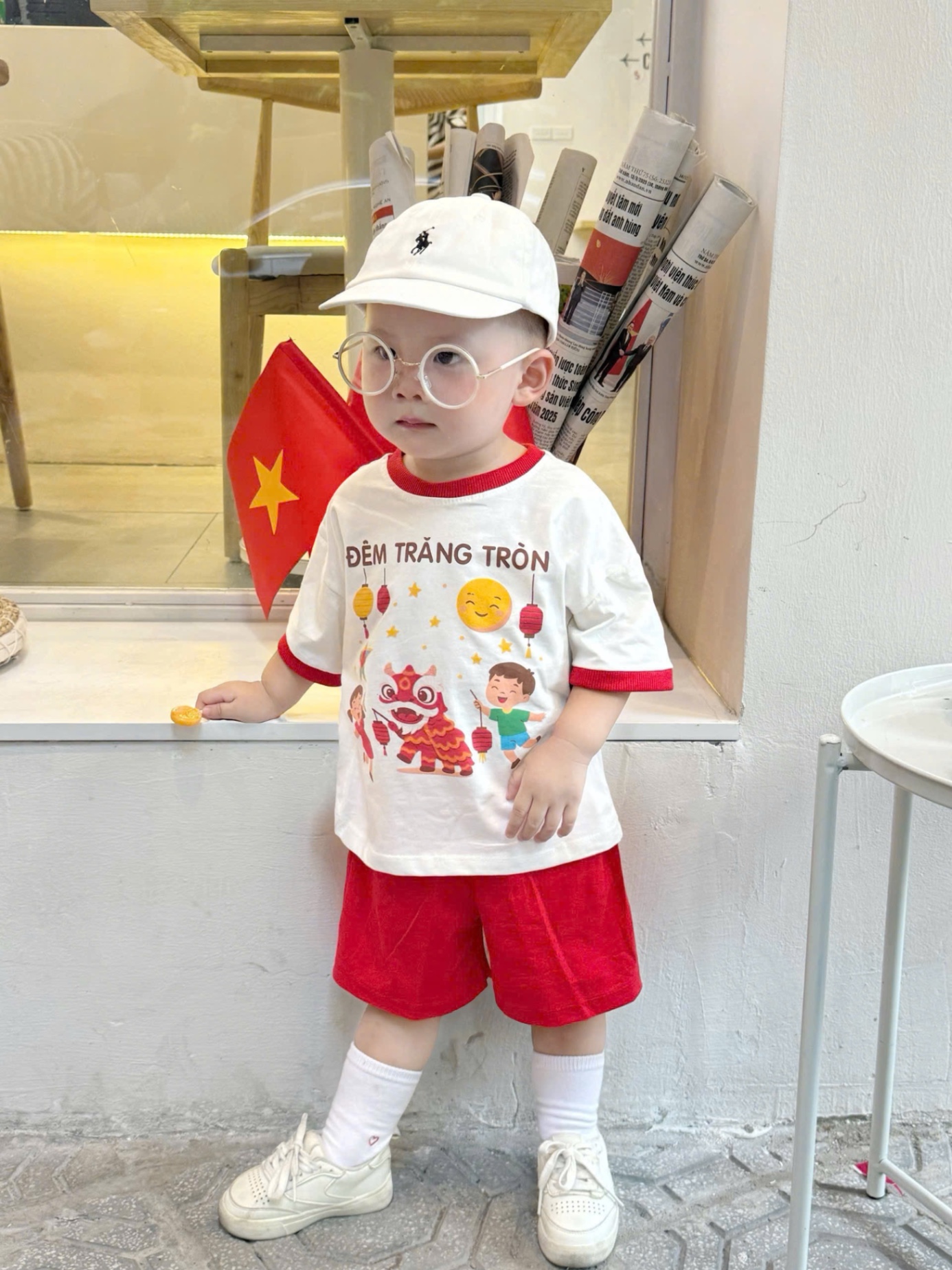 BỘ ĐÙI TRUNG THU TRẮNG VIỀN ĐỎ -K kèm mux