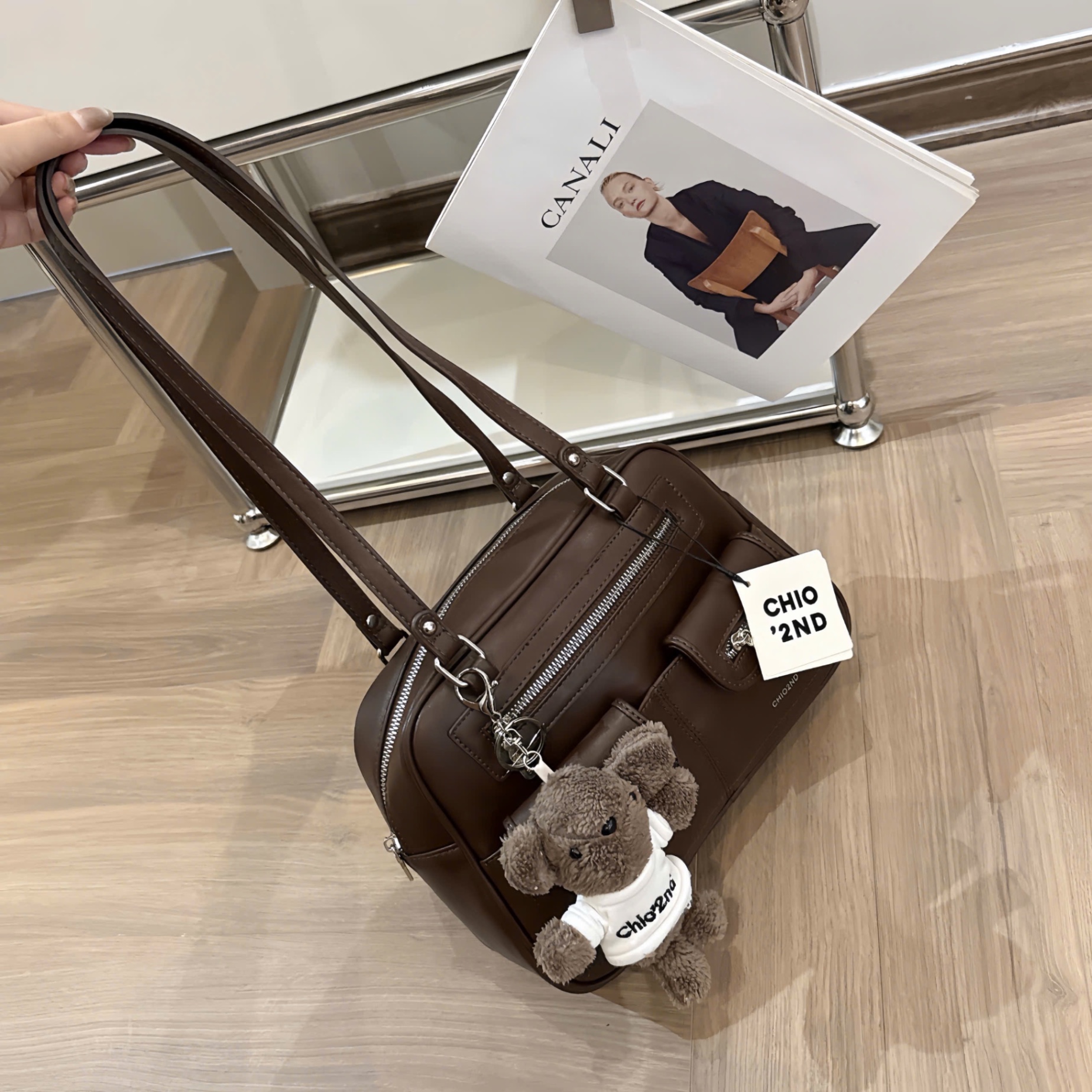 M259 - TÚI XÁCH CHIO’2ND NÂU KÈM GẤU BIGSIZE 2 TÚI