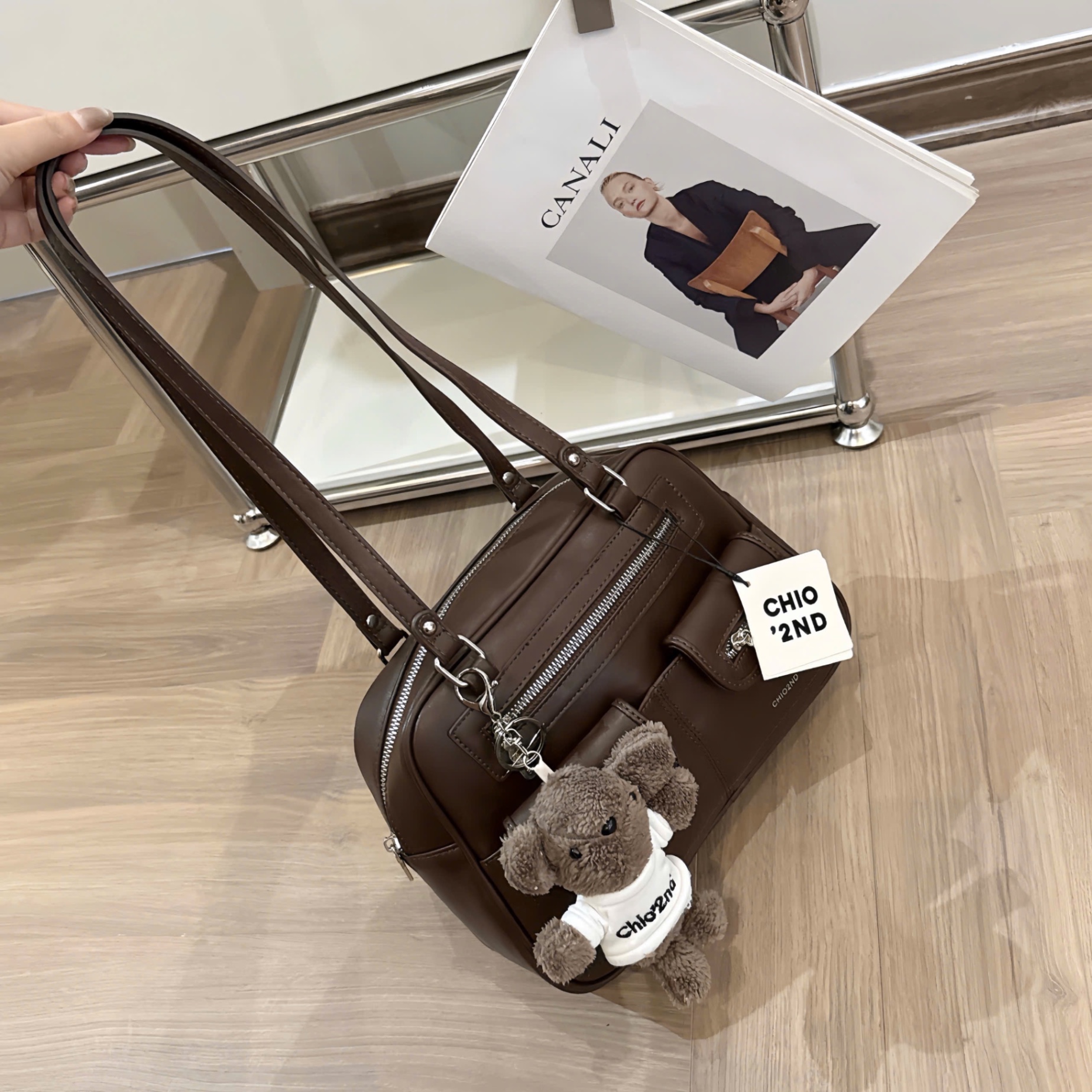 M259 - TÚI XÁCH CHIO’2ND NÂU KÈM GẤU BIGSIZE 2 TÚI